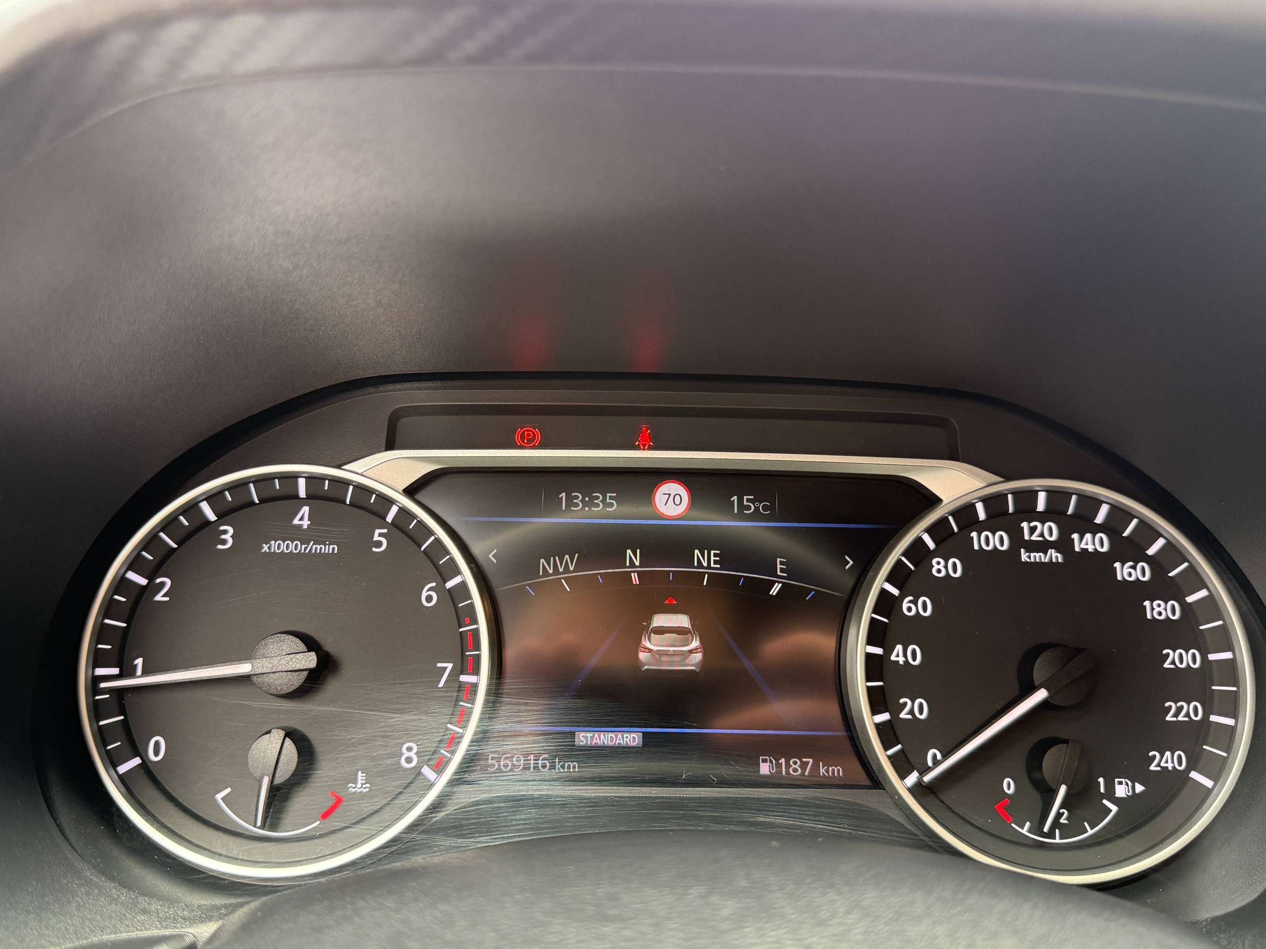 acea4a9f-97f1-4b5b-a63c-6b3274f904b918-nissan-juke-1-0i-full-led-navigatie-leder-camera-carplay-alu-bluetooth.jpg