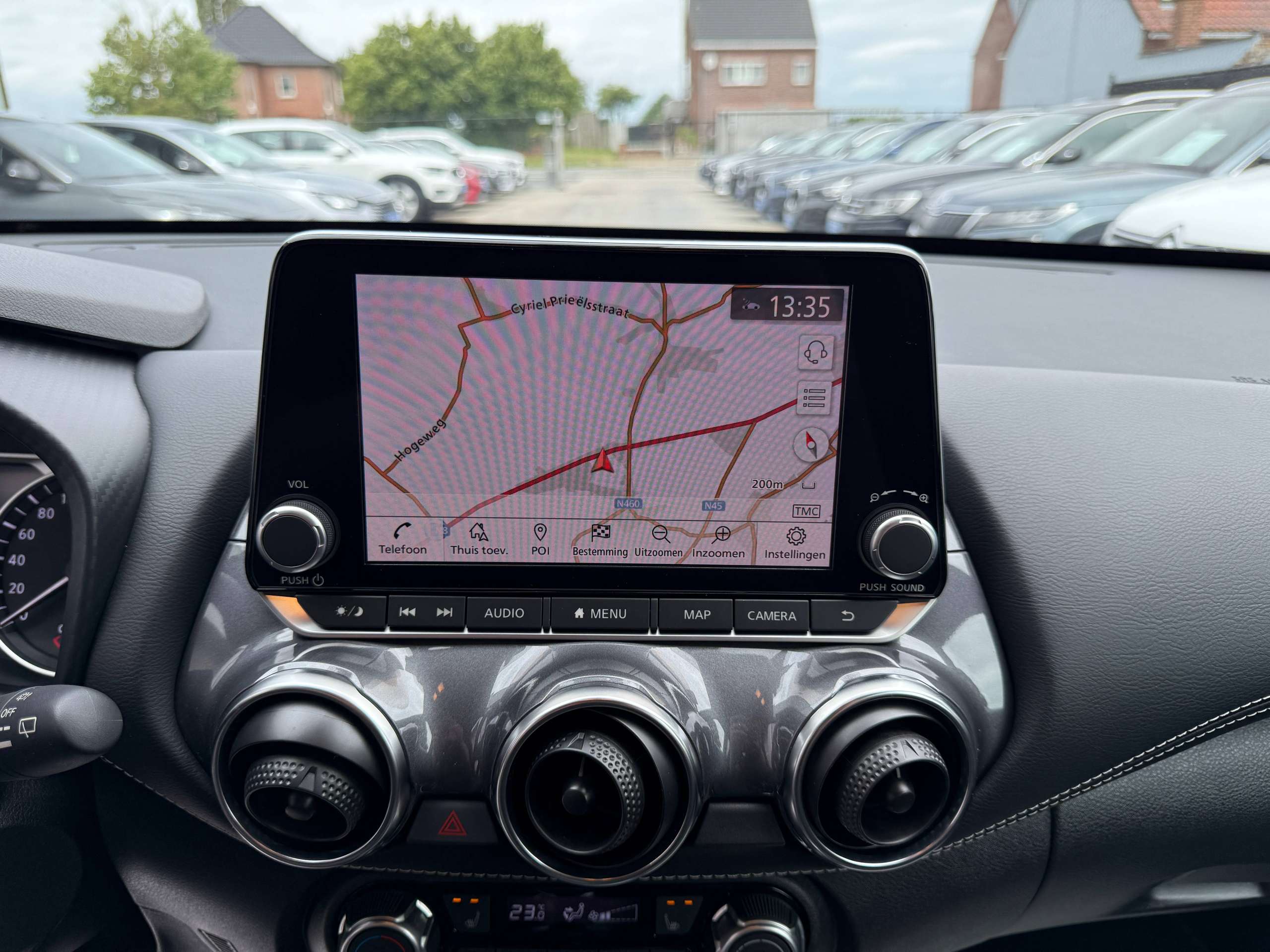 acea4a9f-97f1-4b5b-a63c-6b3274f904b919-nissan-juke-1-0i-full-led-navigatie-leder-camera-carplay-alu-bluetooth.jpg