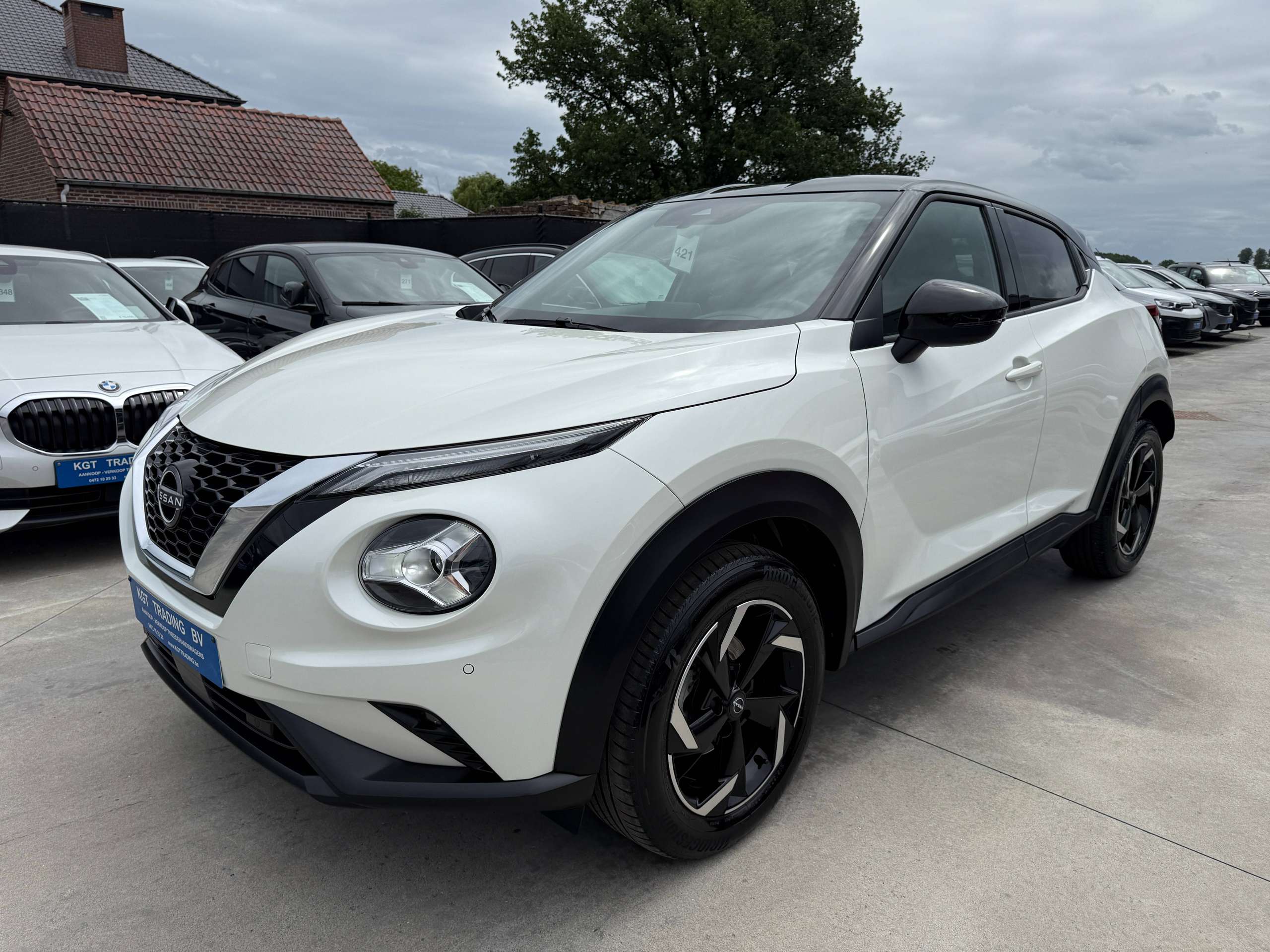 acea4a9f-97f1-4b5b-a63c-6b3274f904b99-nissan-juke-1-0i-full-led-navigatie-leder-camera-carplay-alu-bluetooth.jpg