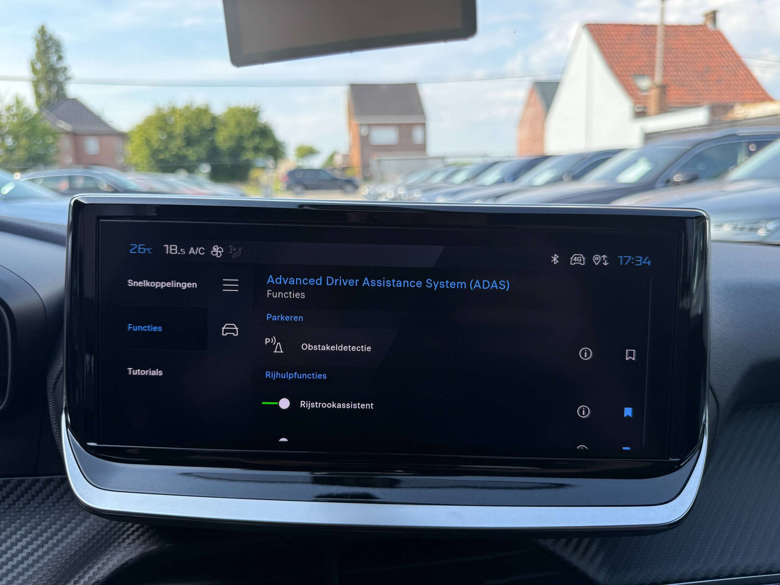 bff3b2e3-b1c0-49aa-a7f3-2e9e5d262d5722-peugeot-2008-1-2i-turbo-allure-full-led-carplay-leder-bluetooth-dab-alu.jpg