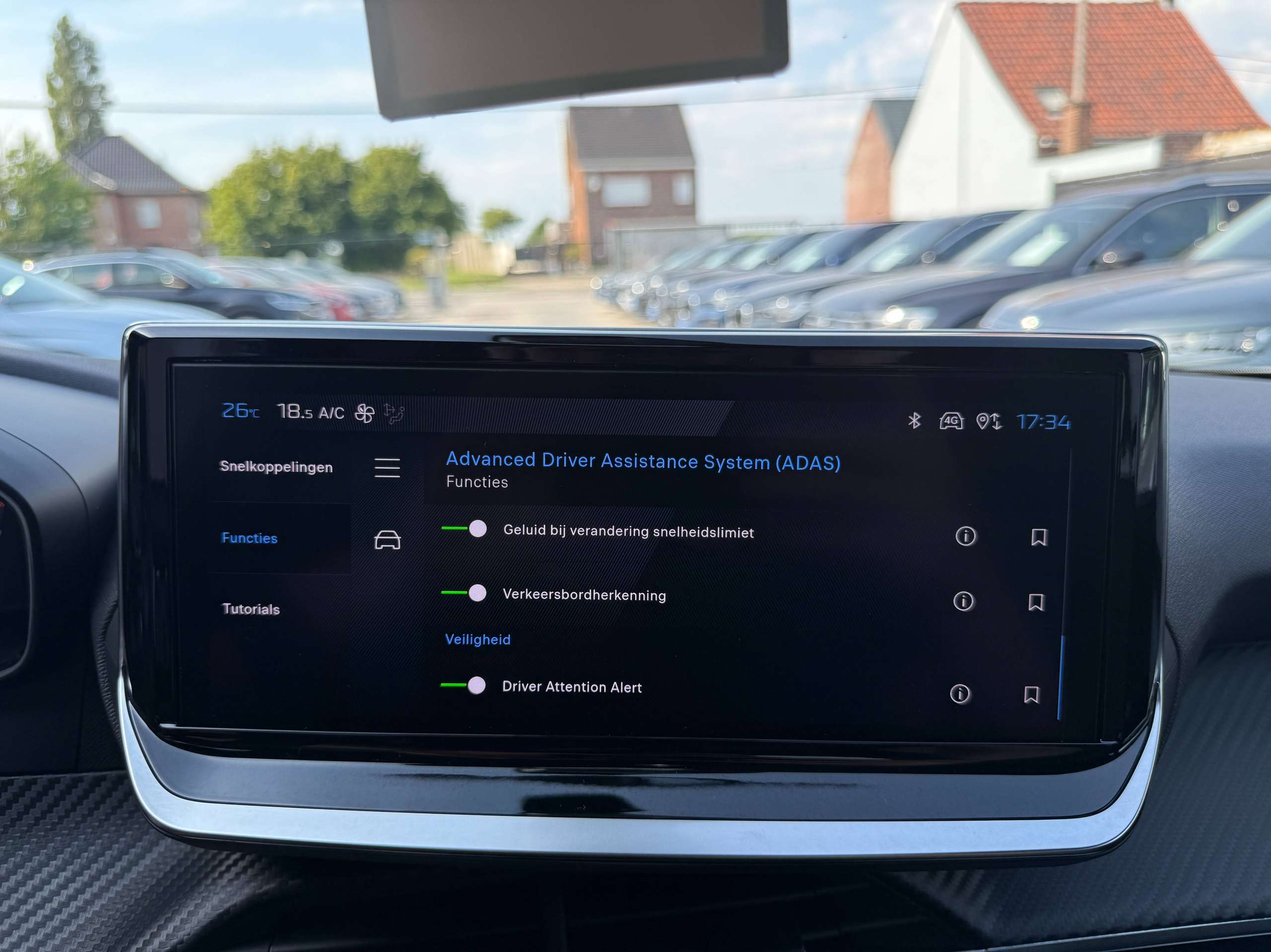 bff3b2e3-b1c0-49aa-a7f3-2e9e5d262d5723-peugeot-2008-1-2i-turbo-allure-full-led-carplay-leder-bluetooth-dab-alu.jpg