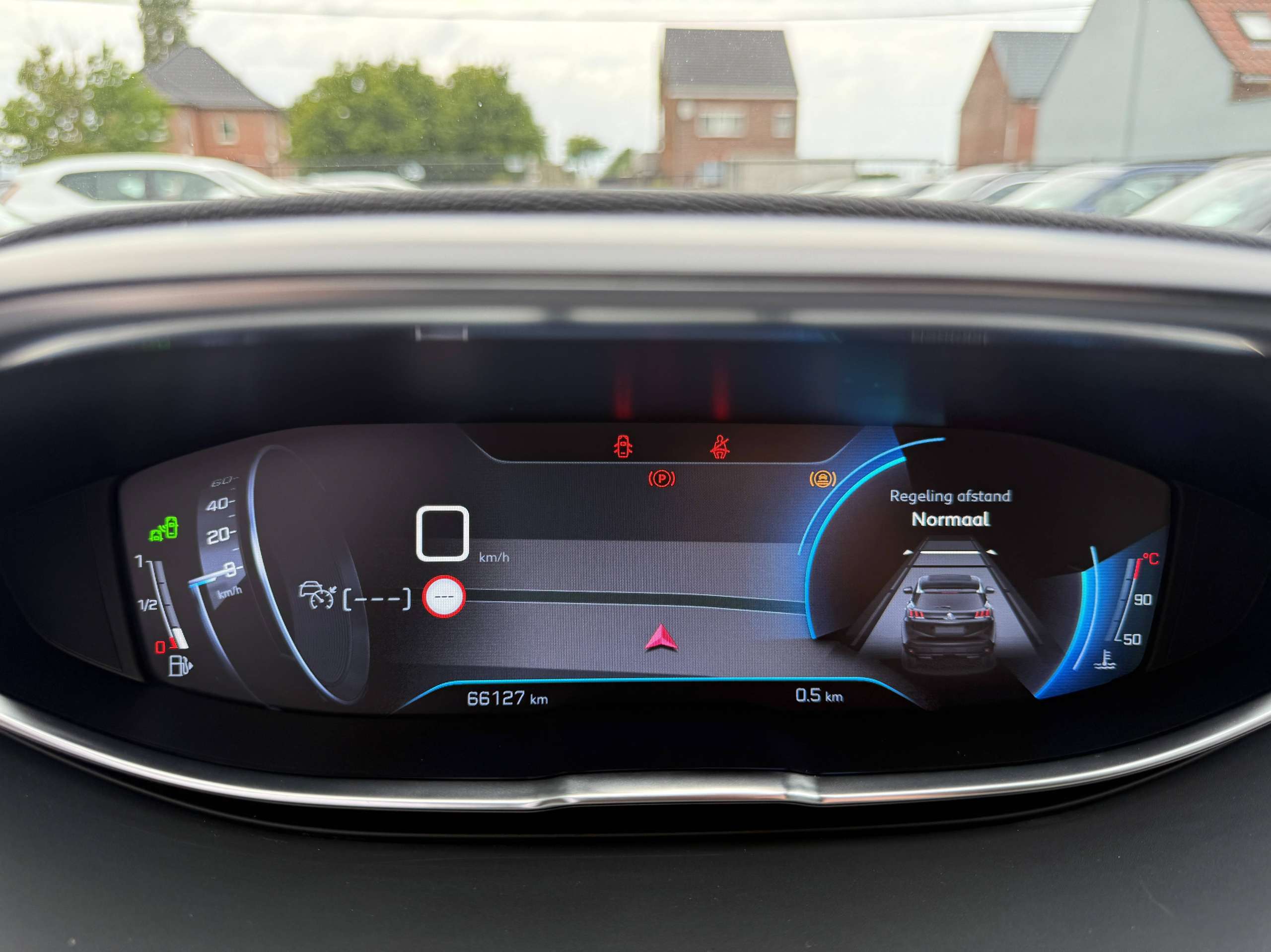 c31237df-a8a5-4fa8-9455-76dca8ff70f317-peugeot-5008-1-2i-7-zetels-navigatie-zwart-leder-camera-carplay-pdc-led.jpg