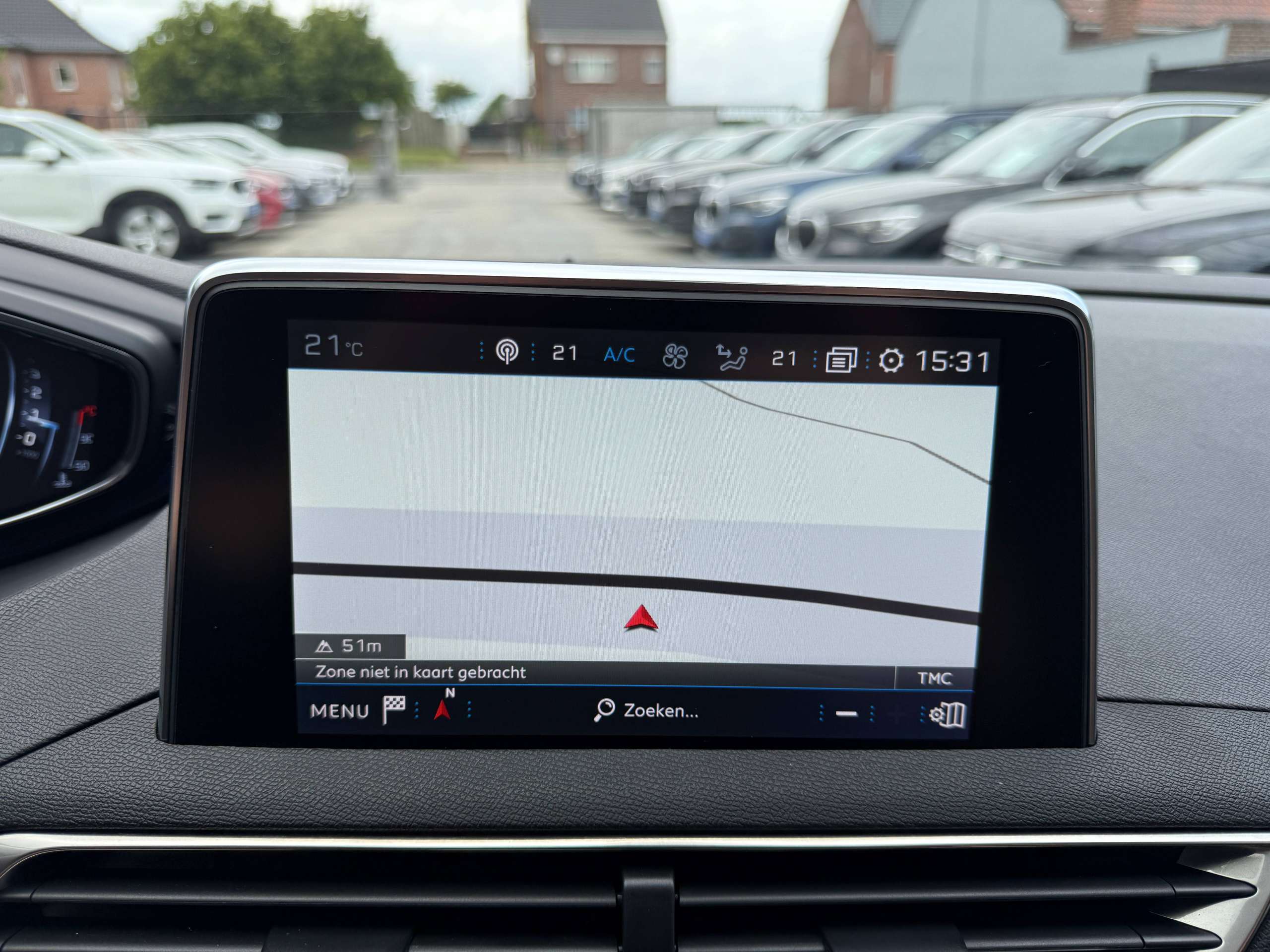 c31237df-a8a5-4fa8-9455-76dca8ff70f318-peugeot-5008-1-2i-7-zetels-navigatie-zwart-leder-camera-carplay-pdc-led.jpg