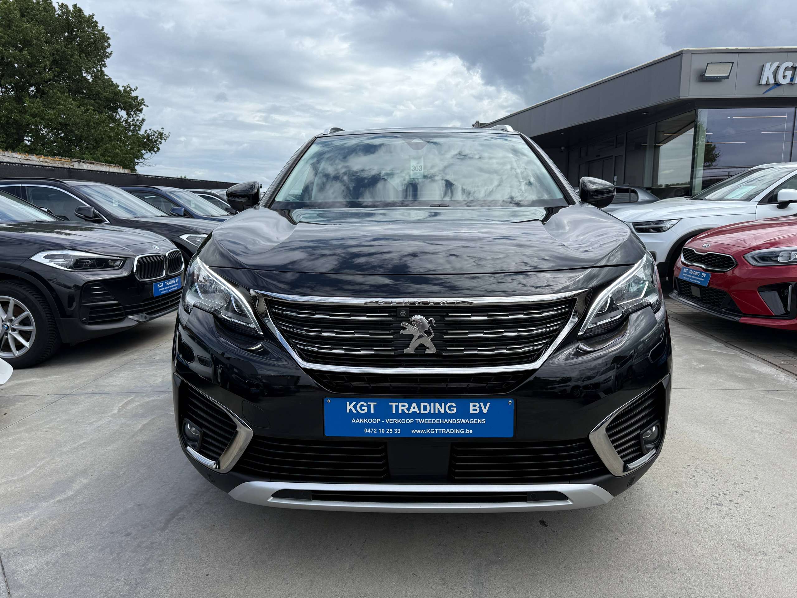 c31237df-a8a5-4fa8-9455-76dca8ff70f32-peugeot-5008-1-2i-7-zetels-navigatie-zwart-leder-camera-carplay-pdc-led.jpg