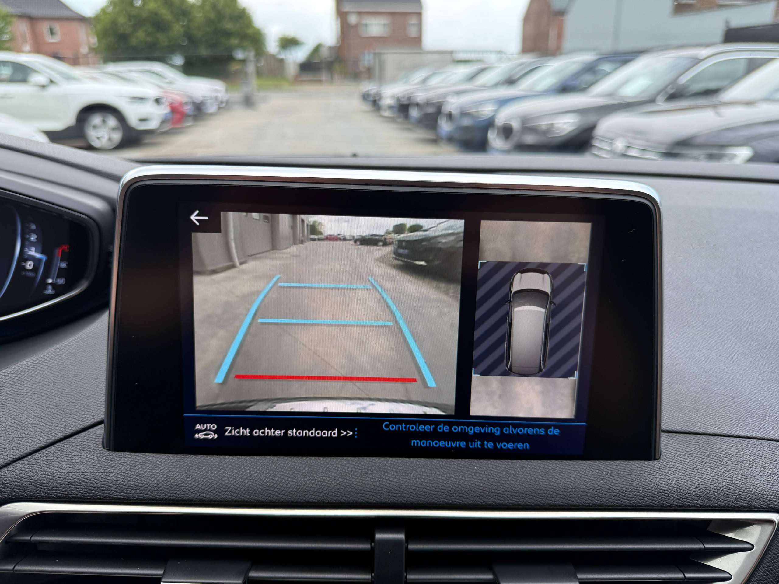 c31237df-a8a5-4fa8-9455-76dca8ff70f324-peugeot-5008-1-2i-7-zetels-navigatie-zwart-leder-camera-carplay-pdc-led.jpg