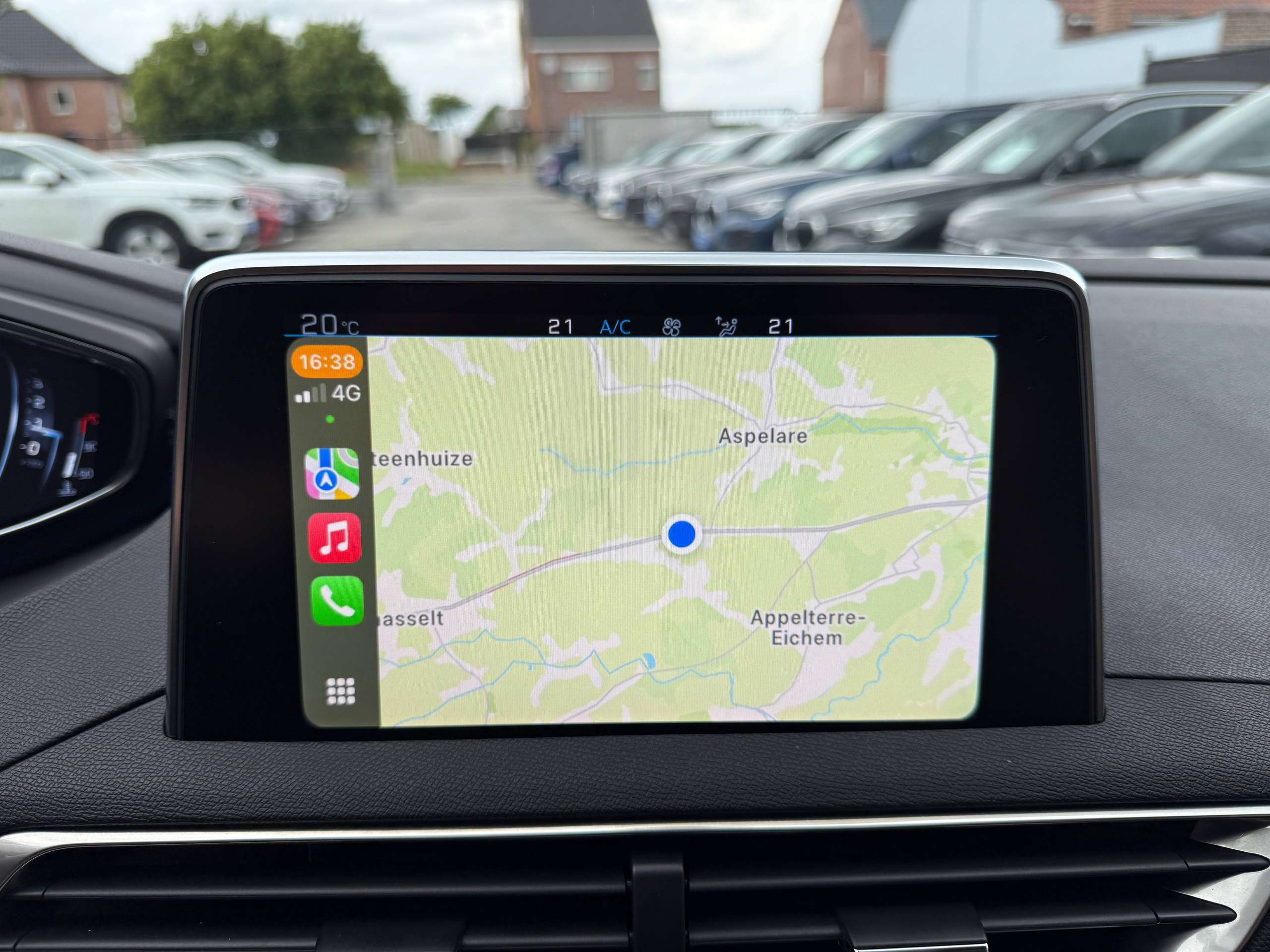 c31237df-a8a5-4fa8-9455-76dca8ff70f326-peugeot-5008-1-2i-7-zetels-navigatie-zwart-leder-camera-carplay-pdc-led.jpg