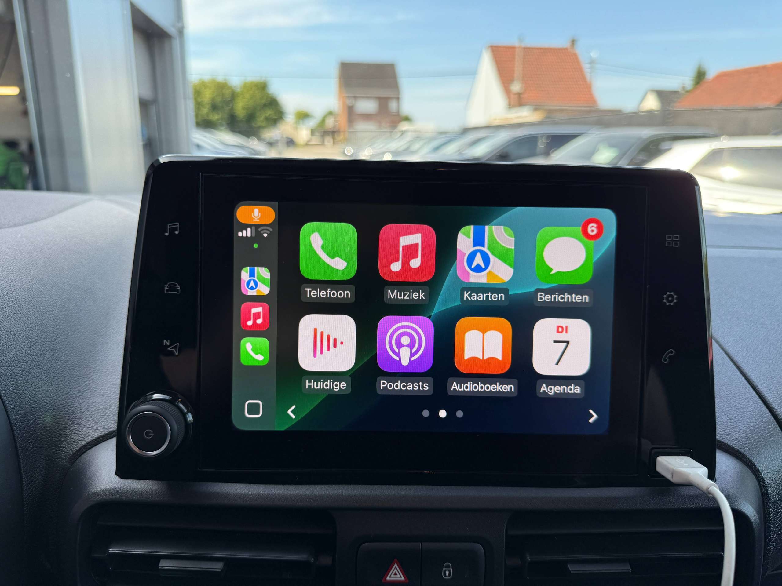 d043cebf-41e1-45f6-8e99-4f2d82d958e227-citroen-berlingo-1-5-bluehdi-xl-l2-automaat-130pk-3-zit-navigatie-pdc-carplay-dab.jpg
