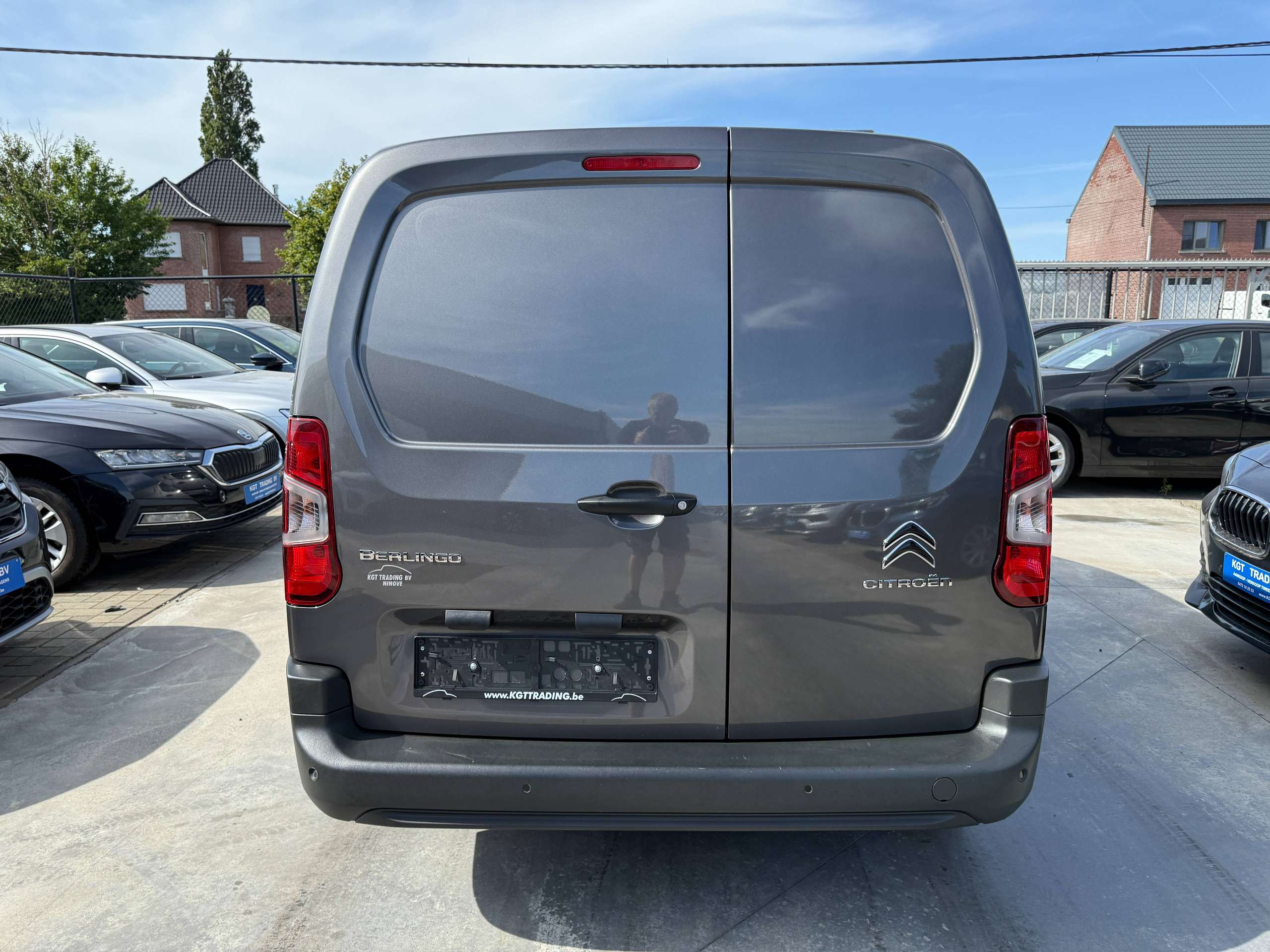 d043cebf-41e1-45f6-8e99-4f2d82d958e26-citroen-berlingo-1-5-bluehdi-xl-l2-automaat-130pk-3-zit-navigatie-pdc-carplay-dab.jpg