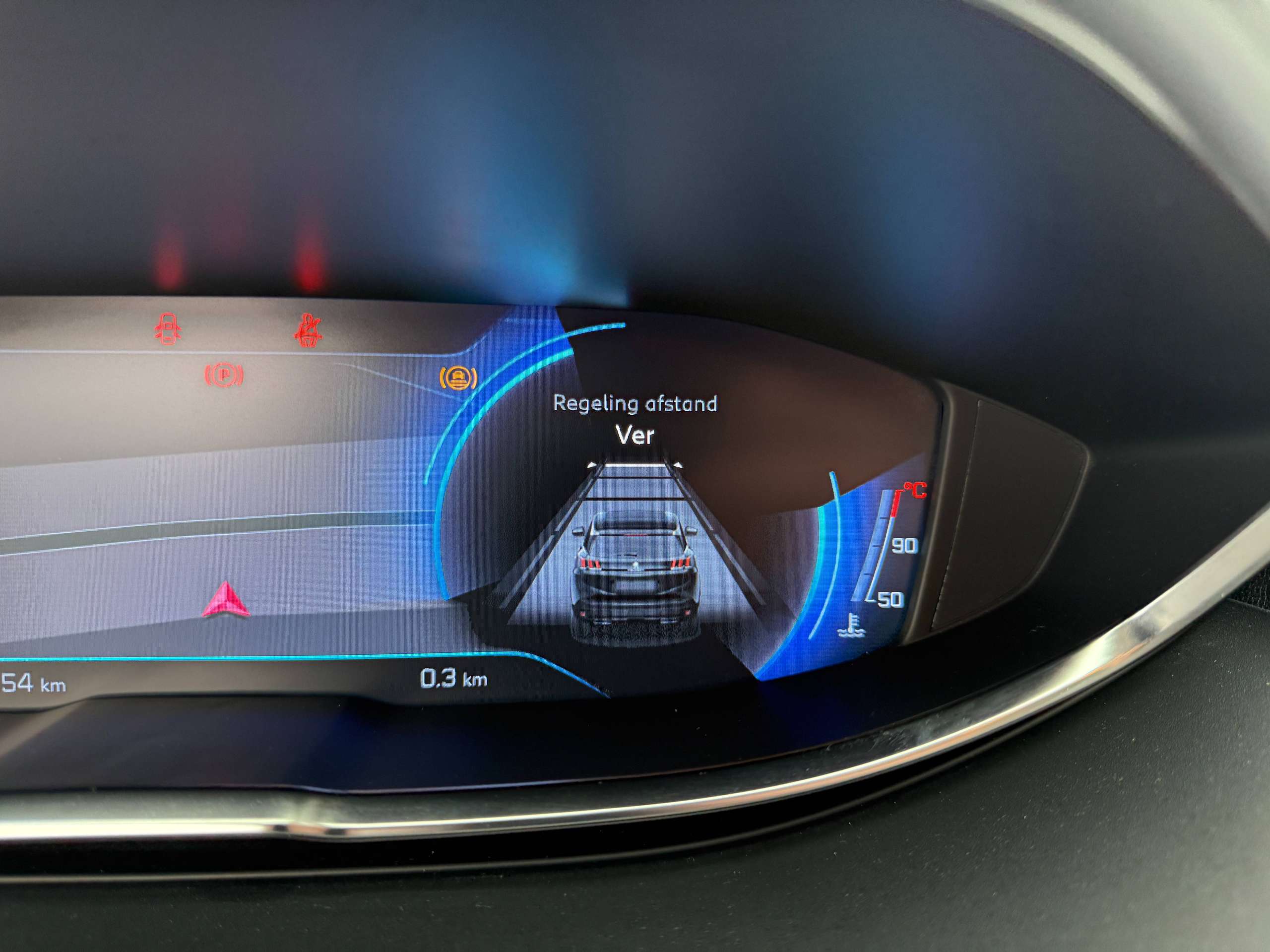 db0f059e-a15b-43d2-8e73-492cb95a460817-peugeot-5008-1-2i-130pk-navigatie-camera-carplay-dab-zetelverwa.jpg
