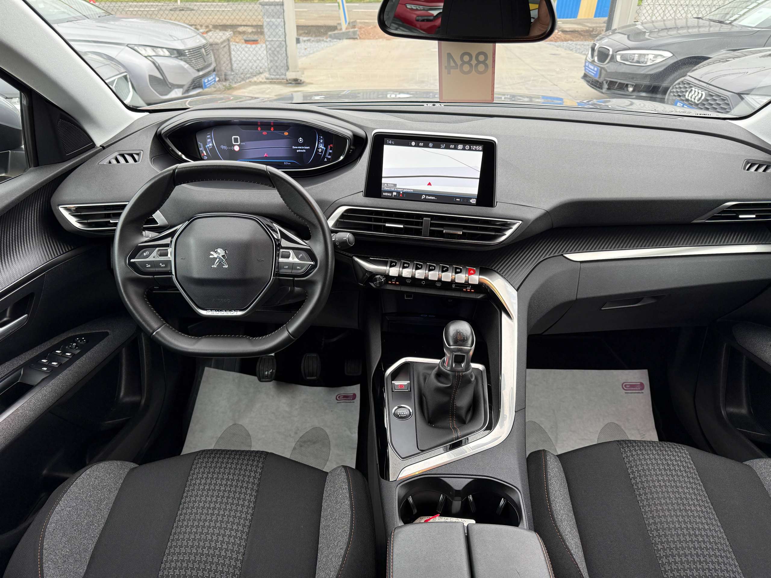 db0f059e-a15b-43d2-8e73-492cb95a460830-peugeot-5008-1-2i-130pk-navigatie-camera-carplay-dab-zetelverwa.jpg