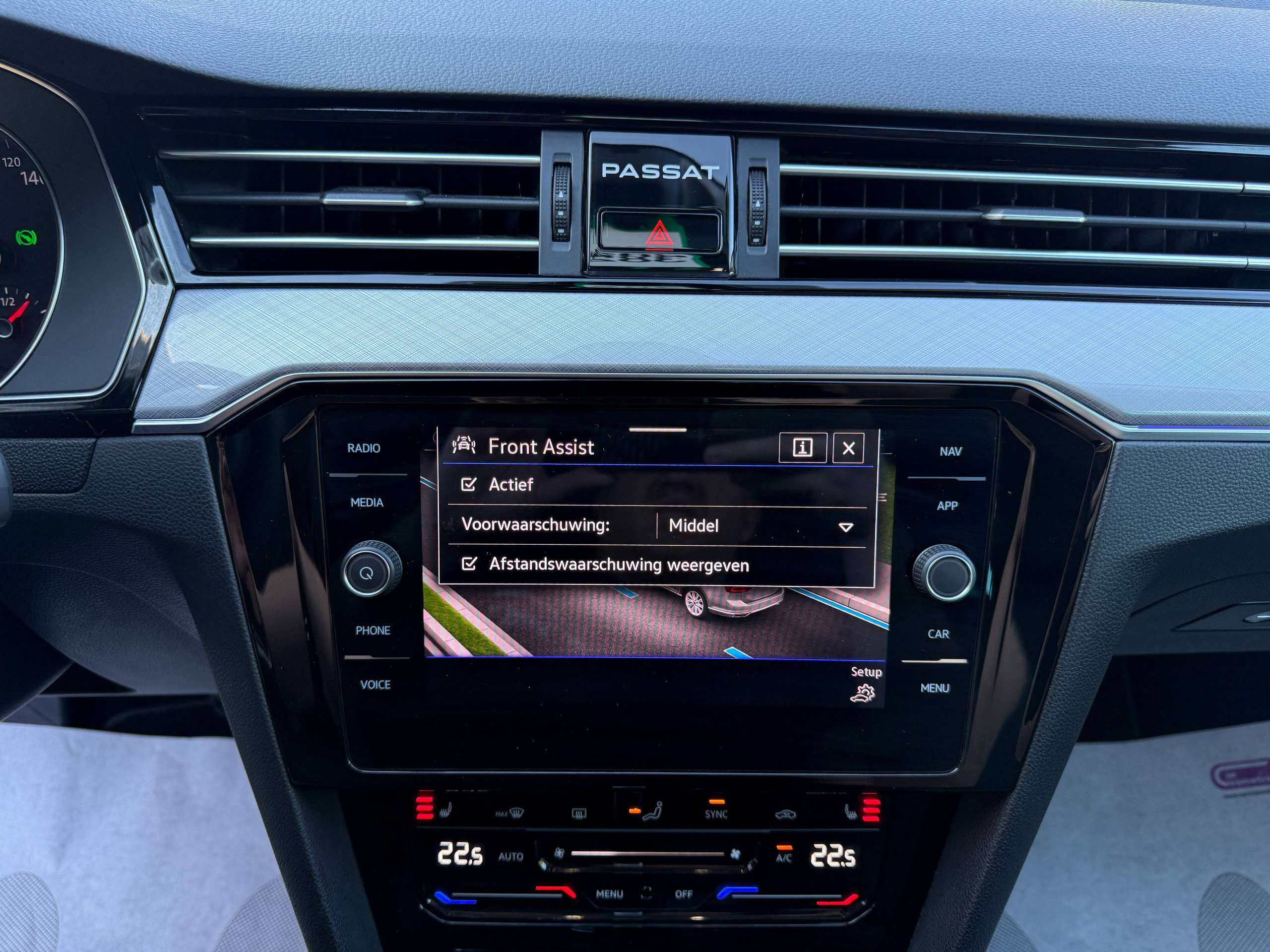 0783c60b-456e-409b-87ec-649e8ece7fb227-volkswagen-passat-variant-2-0-tdi-122pk-dsg-automaat-navigatie-camera-iq-full-led-carplay-dab-pdc-alu.jpg