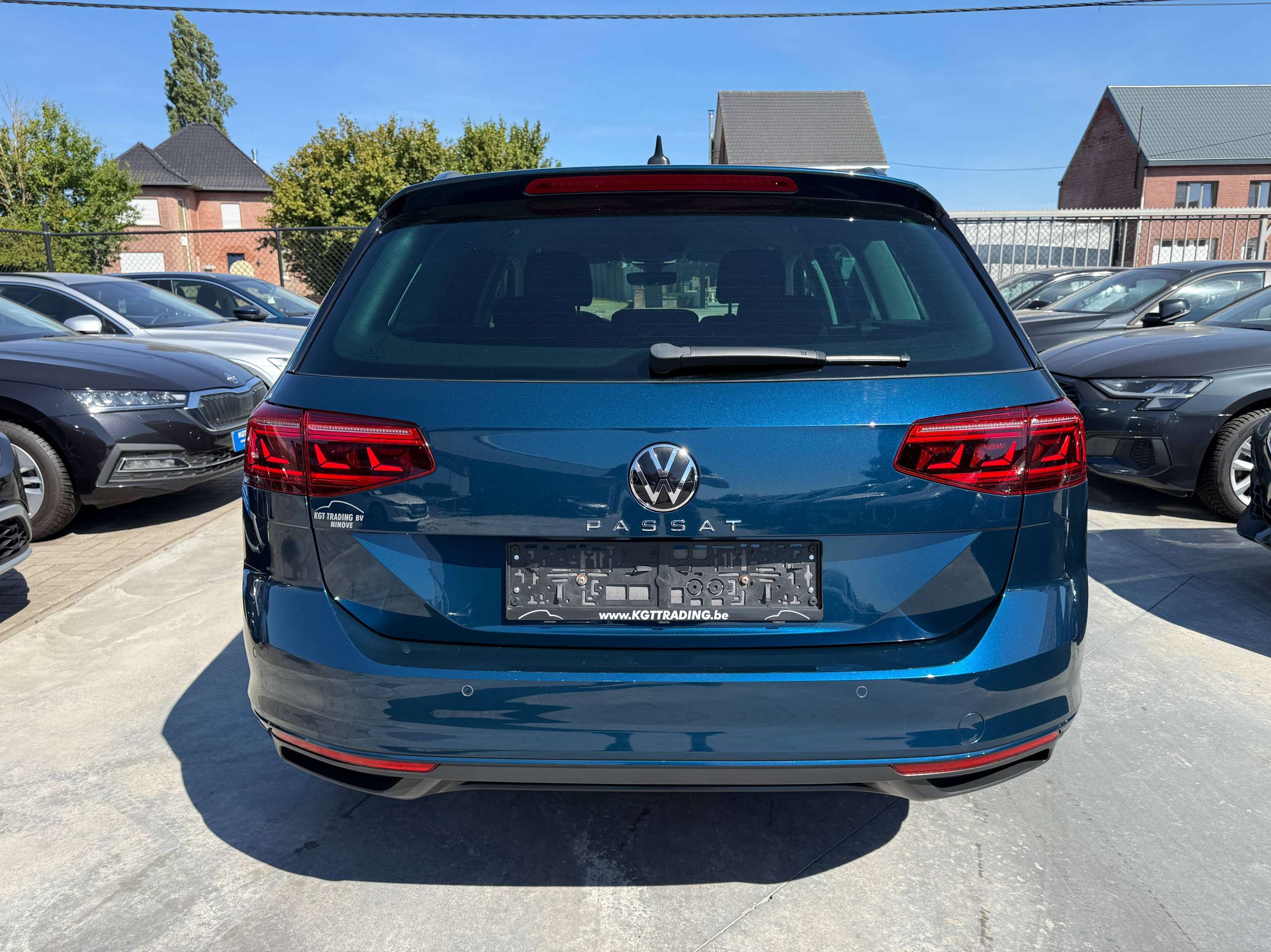 0783c60b-456e-409b-87ec-649e8ece7fb26-volkswagen-passat-variant-2-0-tdi-122pk-dsg-automaat-navigatie-camera-iq-full-led-carplay-dab-pdc-alu.jpg