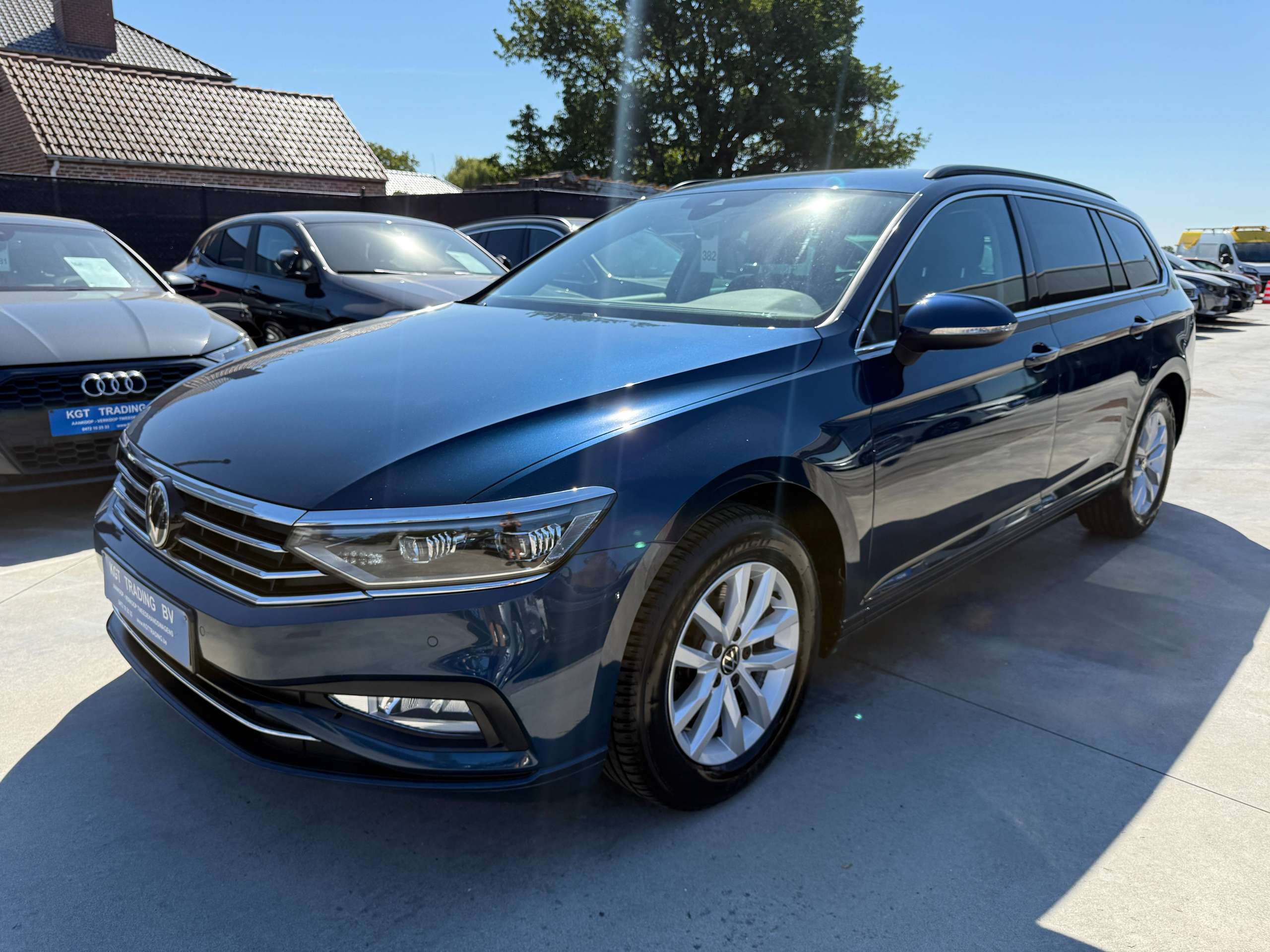 0783c60b-456e-409b-87ec-649e8ece7fb29-volkswagen-passat-variant-2-0-tdi-122pk-dsg-automaat-navigatie-camera-iq-full-led-carplay-dab-pdc-alu.jpg