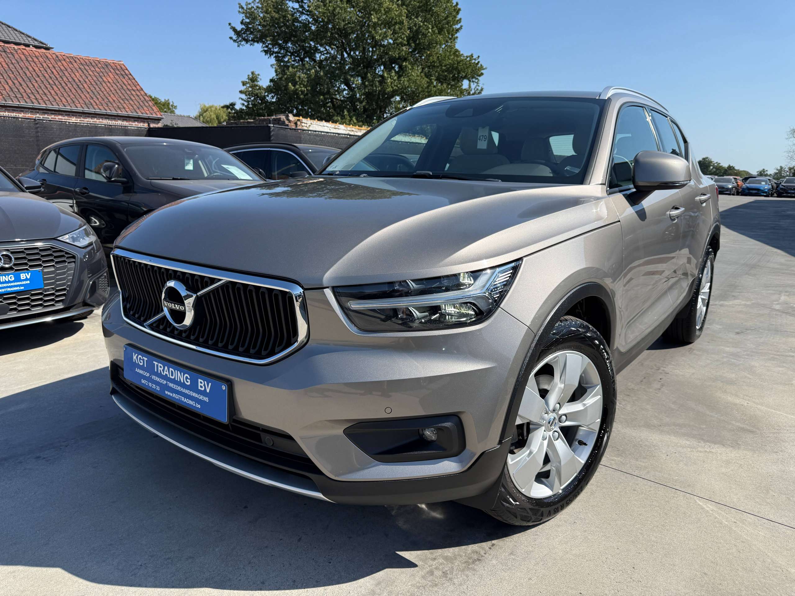 0ec22e5d-9e09-49aa-bf9a-83dbb57195b91-volvo-xc40-1-5-t3-163pk-navigatie-full-led-camera-carplay-leder-alu-pdc.jpg