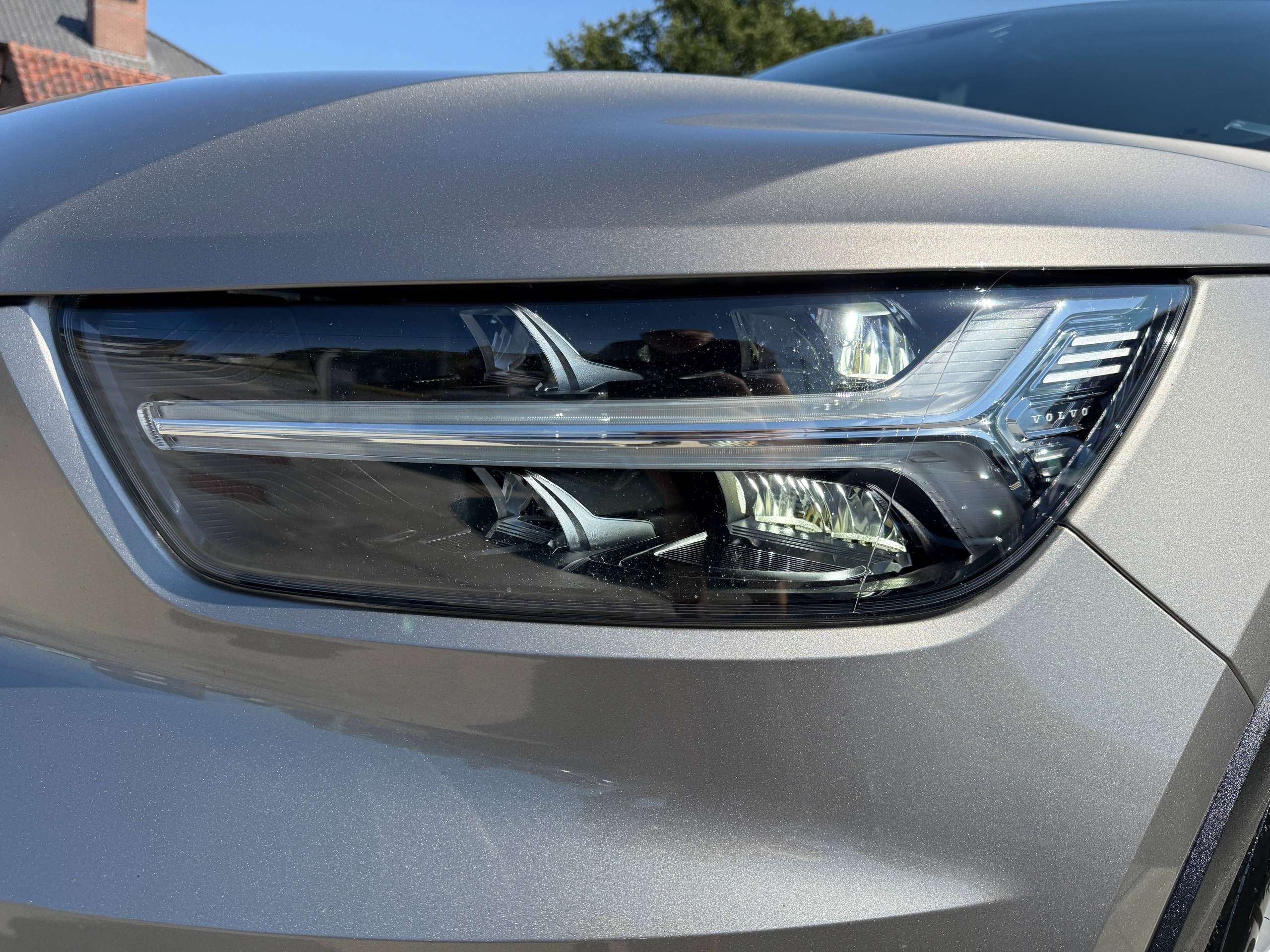 0ec22e5d-9e09-49aa-bf9a-83dbb57195b911-volvo-xc40-1-5-t3-163pk-navigatie-full-led-camera-carplay-leder-alu-pdc.jpg