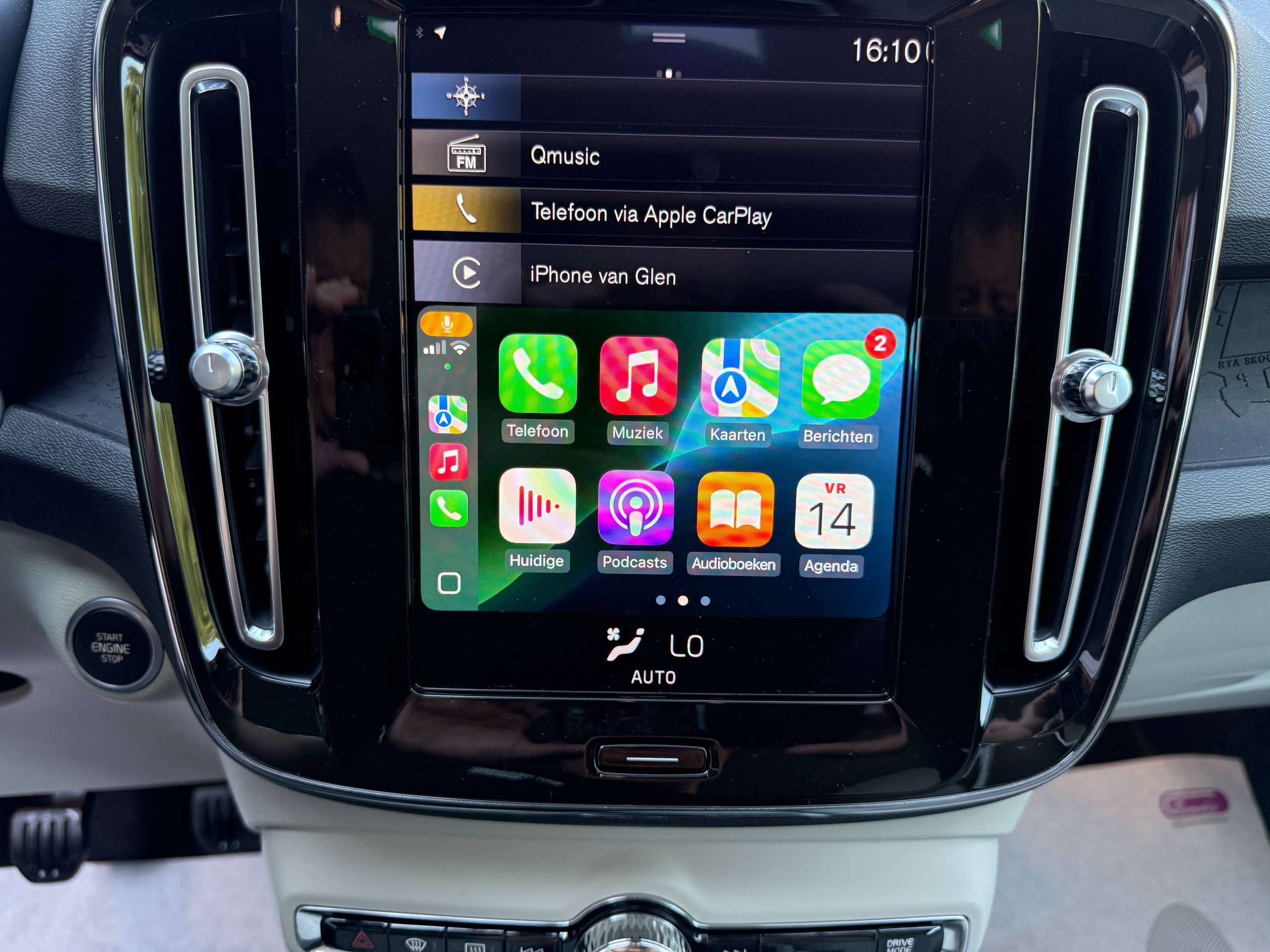 0ec22e5d-9e09-49aa-bf9a-83dbb57195b925-volvo-xc40-1-5-t3-163pk-navigatie-full-led-camera-carplay-leder-alu-pdc.jpg
