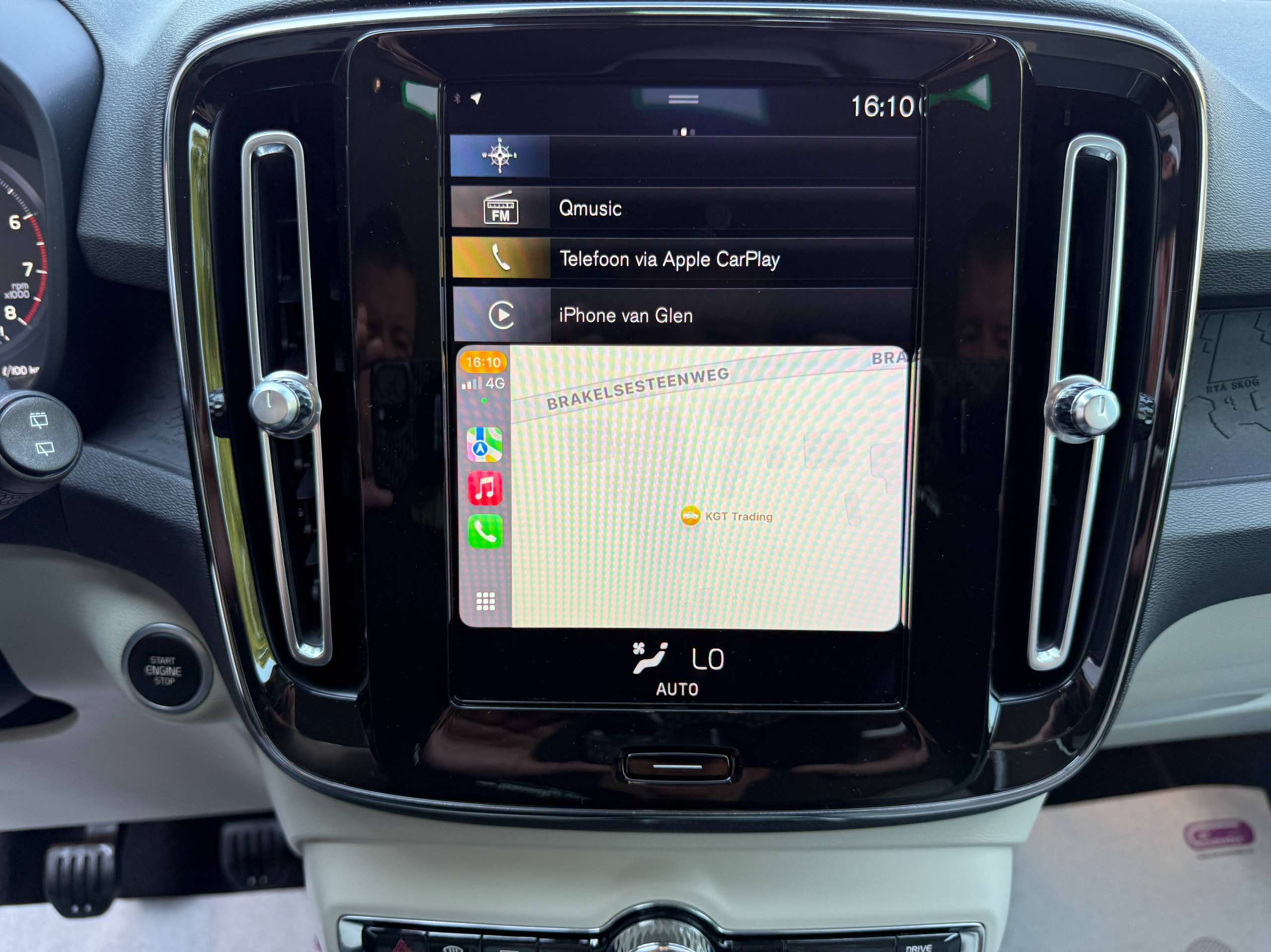 0ec22e5d-9e09-49aa-bf9a-83dbb57195b926-volvo-xc40-1-5-t3-163pk-navigatie-full-led-camera-carplay-leder-alu-pdc.jpg