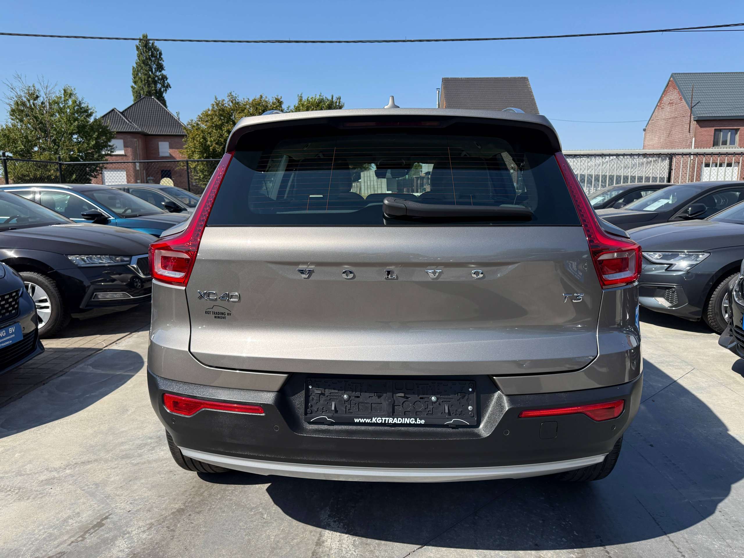 0ec22e5d-9e09-49aa-bf9a-83dbb57195b96-volvo-xc40-1-5-t3-163pk-navigatie-full-led-camera-carplay-leder-alu-pdc.jpg