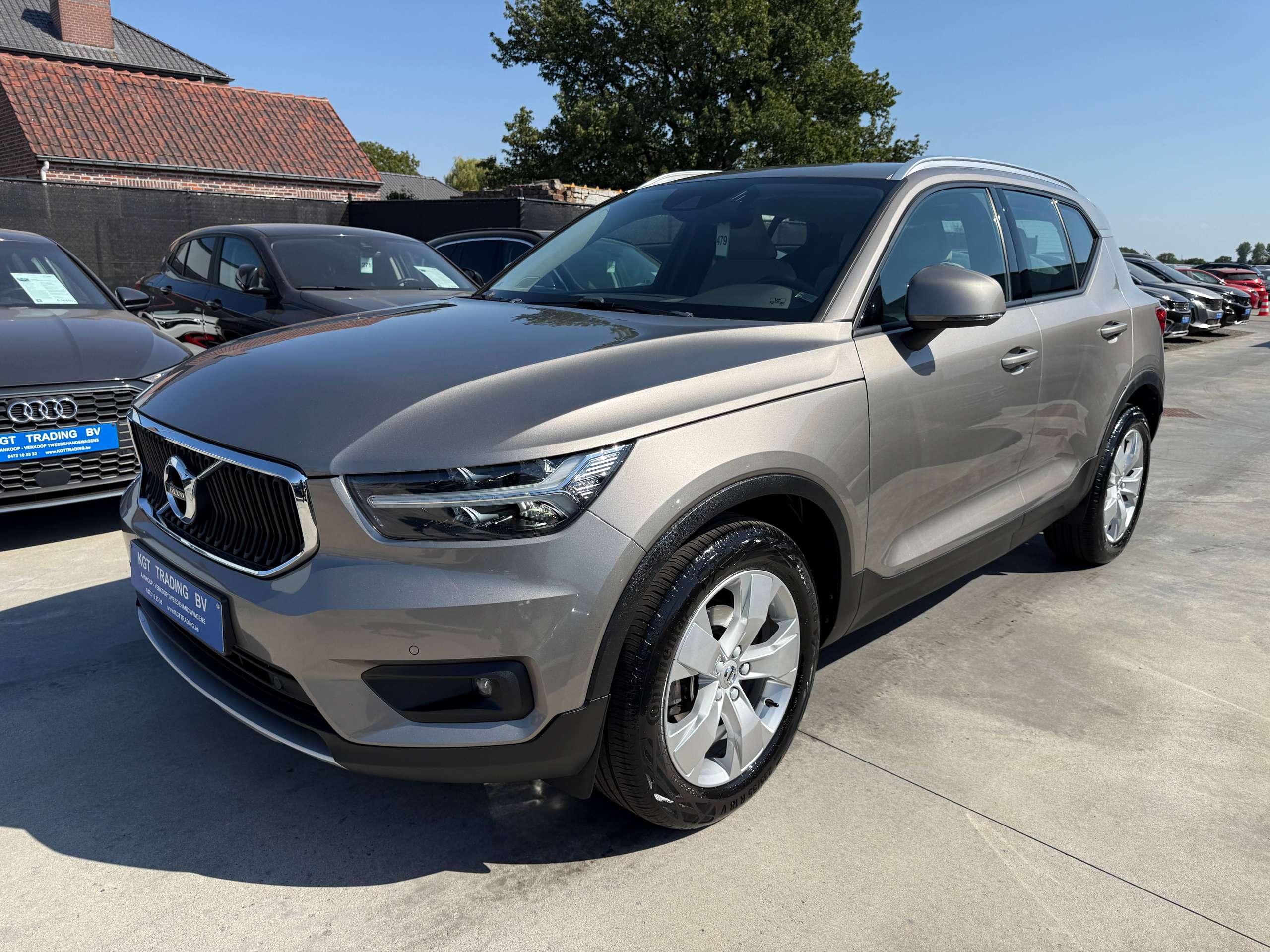 0ec22e5d-9e09-49aa-bf9a-83dbb57195b99-volvo-xc40-1-5-t3-163pk-navigatie-full-led-camera-carplay-leder-alu-pdc.jpg