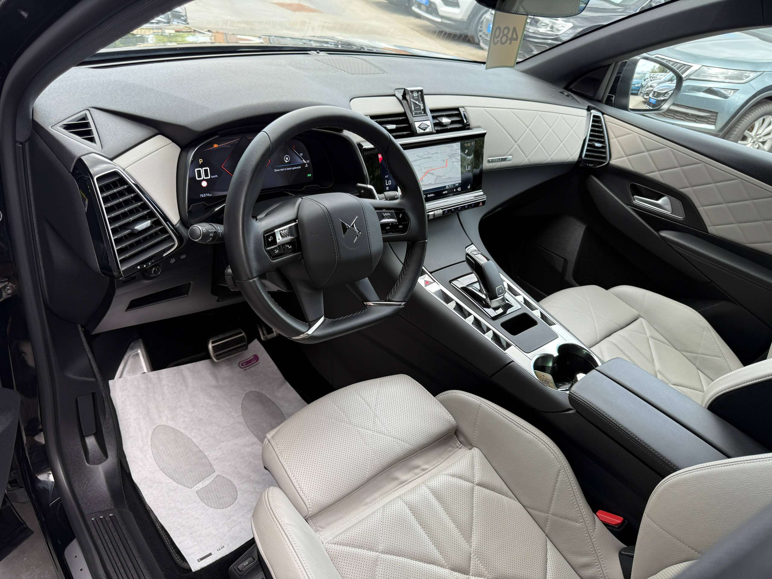 0f1328d2-de1a-47c2-ae30-a788d371a50914-ds-automobiles-ds-7-crossback-1-2i-130pk-automaat-navigatie-leder-carplay-massage-zetels-full-led.jpg