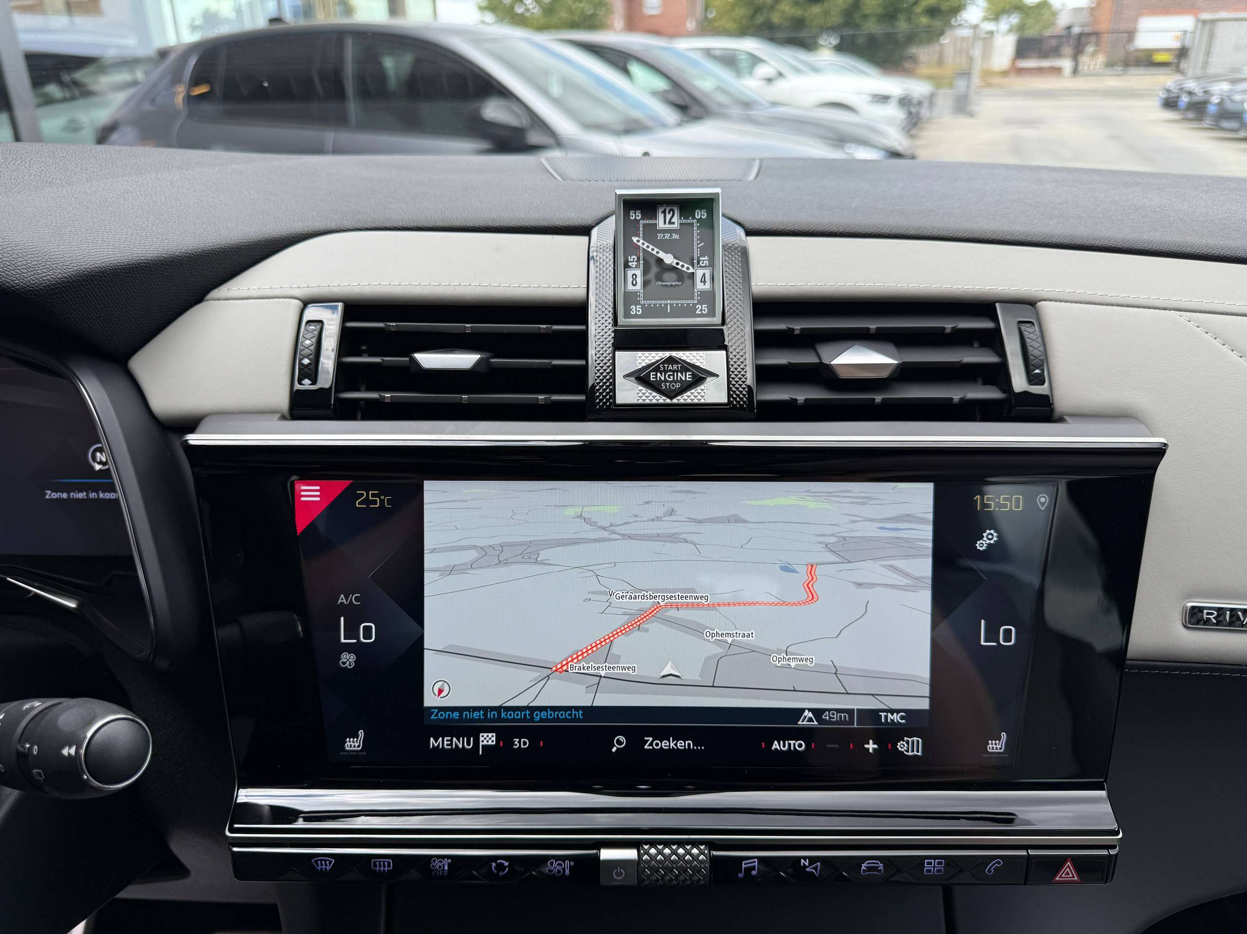 0f1328d2-de1a-47c2-ae30-a788d371a50924-ds-automobiles-ds-7-crossback-1-2i-130pk-automaat-navigatie-leder-carplay-massage-zetels-full-led.jpg