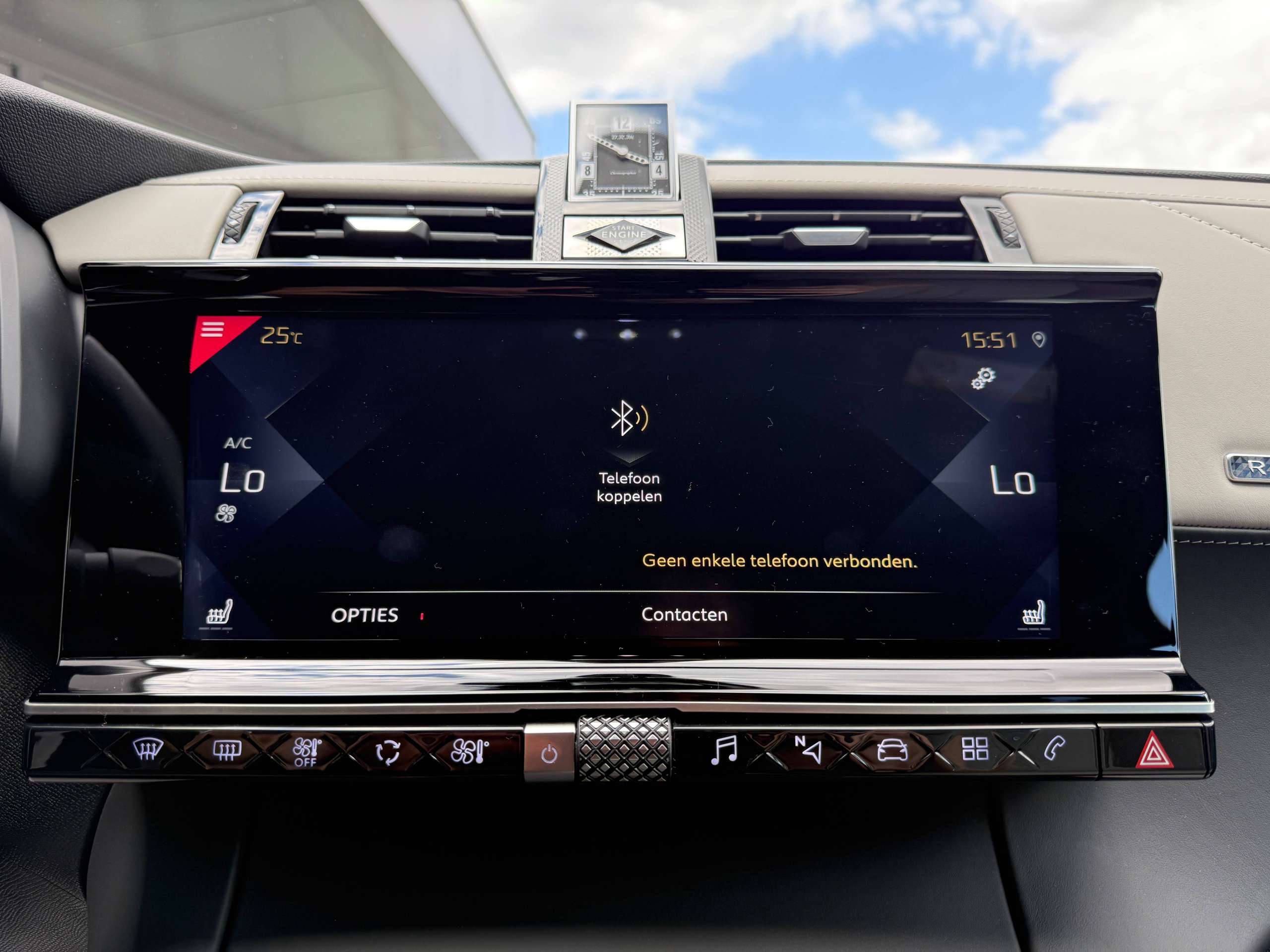0f1328d2-de1a-47c2-ae30-a788d371a50929-ds-automobiles-ds-7-crossback-1-2i-130pk-automaat-navigatie-leder-carplay-massage-zetels-full-led.jpg