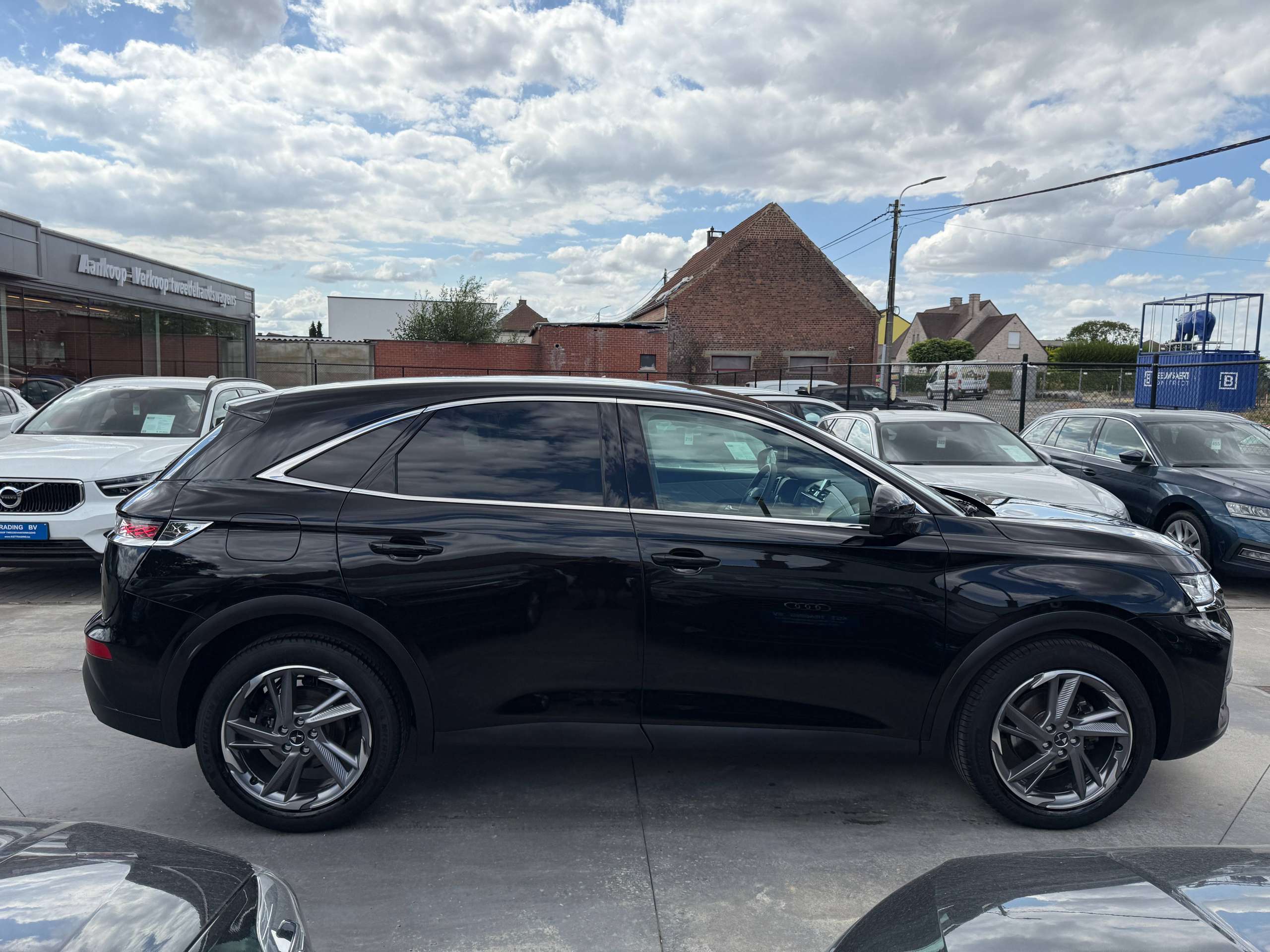 0f1328d2-de1a-47c2-ae30-a788d371a5094-ds-automobiles-ds-7-crossback-1-2i-130pk-automaat-navigatie-leder-carplay-massage-zetels-full-led.jpg