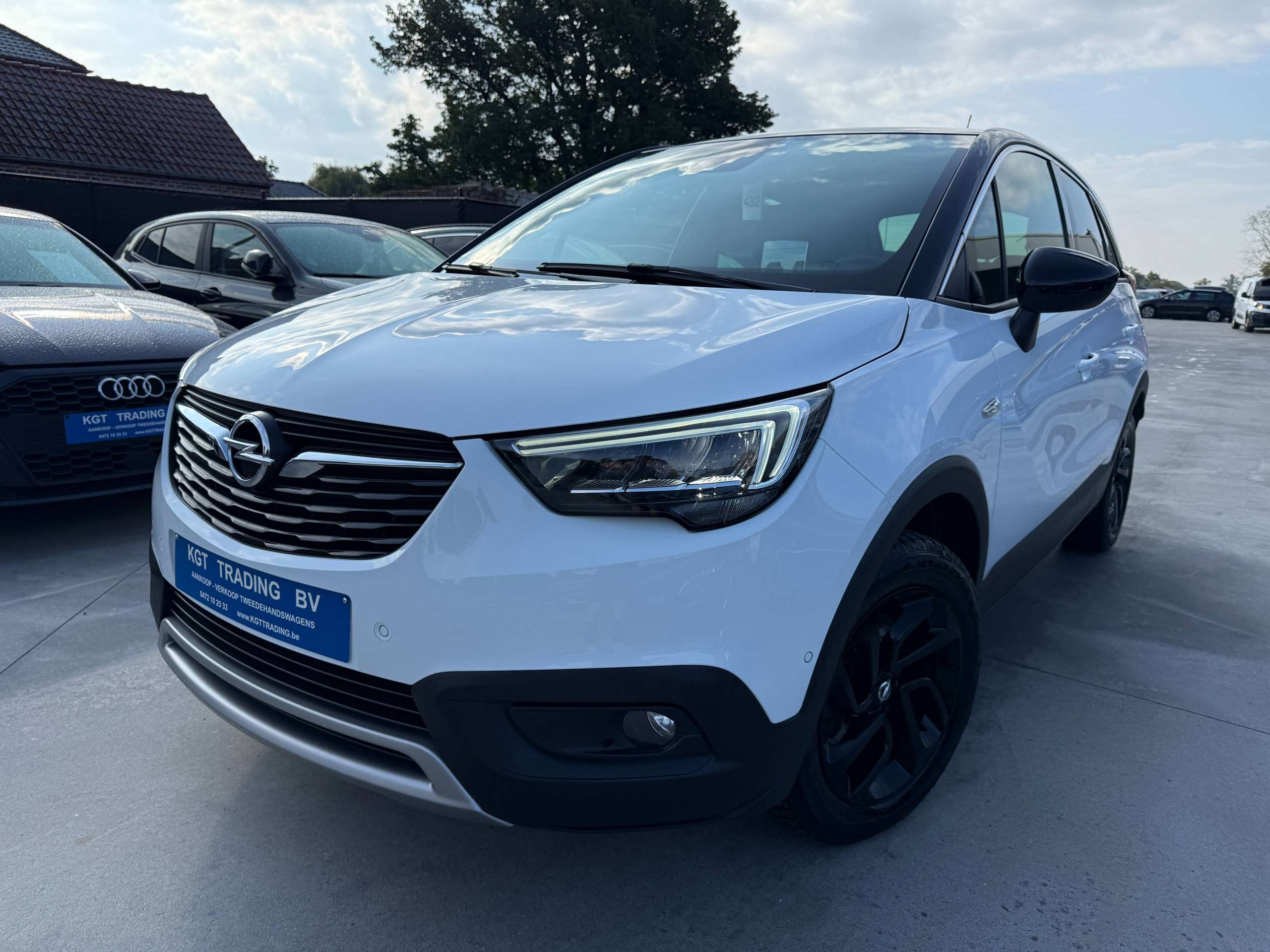 13348820-2315-4d31-ab44-ad2ddf5d14361-opel-crossland-x-1-2i-110pk-navigatie-leder-head-up-camera-carplay-led-alu-carpass.jpg