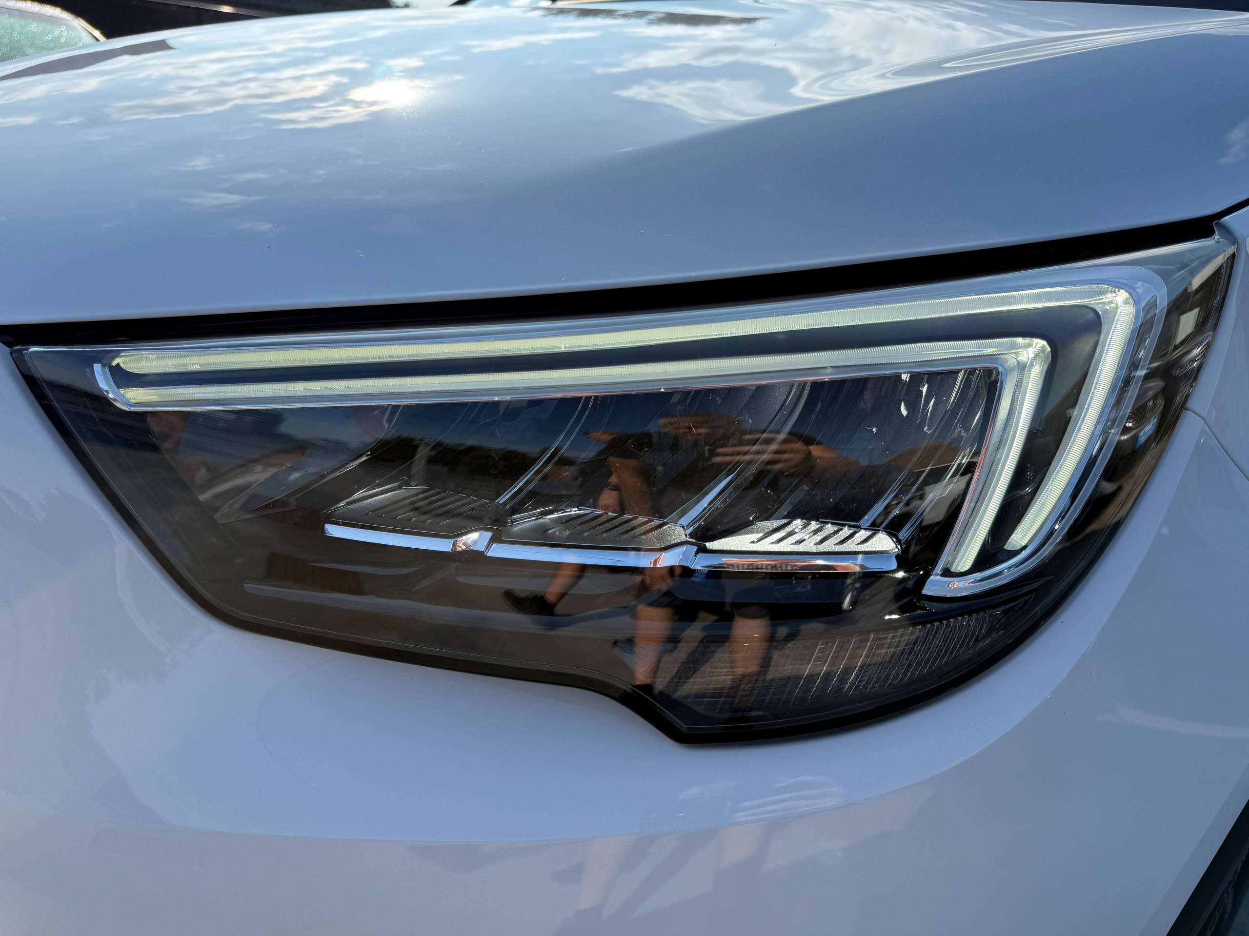 13348820-2315-4d31-ab44-ad2ddf5d143611-opel-crossland-x-1-2i-110pk-navigatie-leder-head-up-camera-carplay-led-alu-carpass.jpg