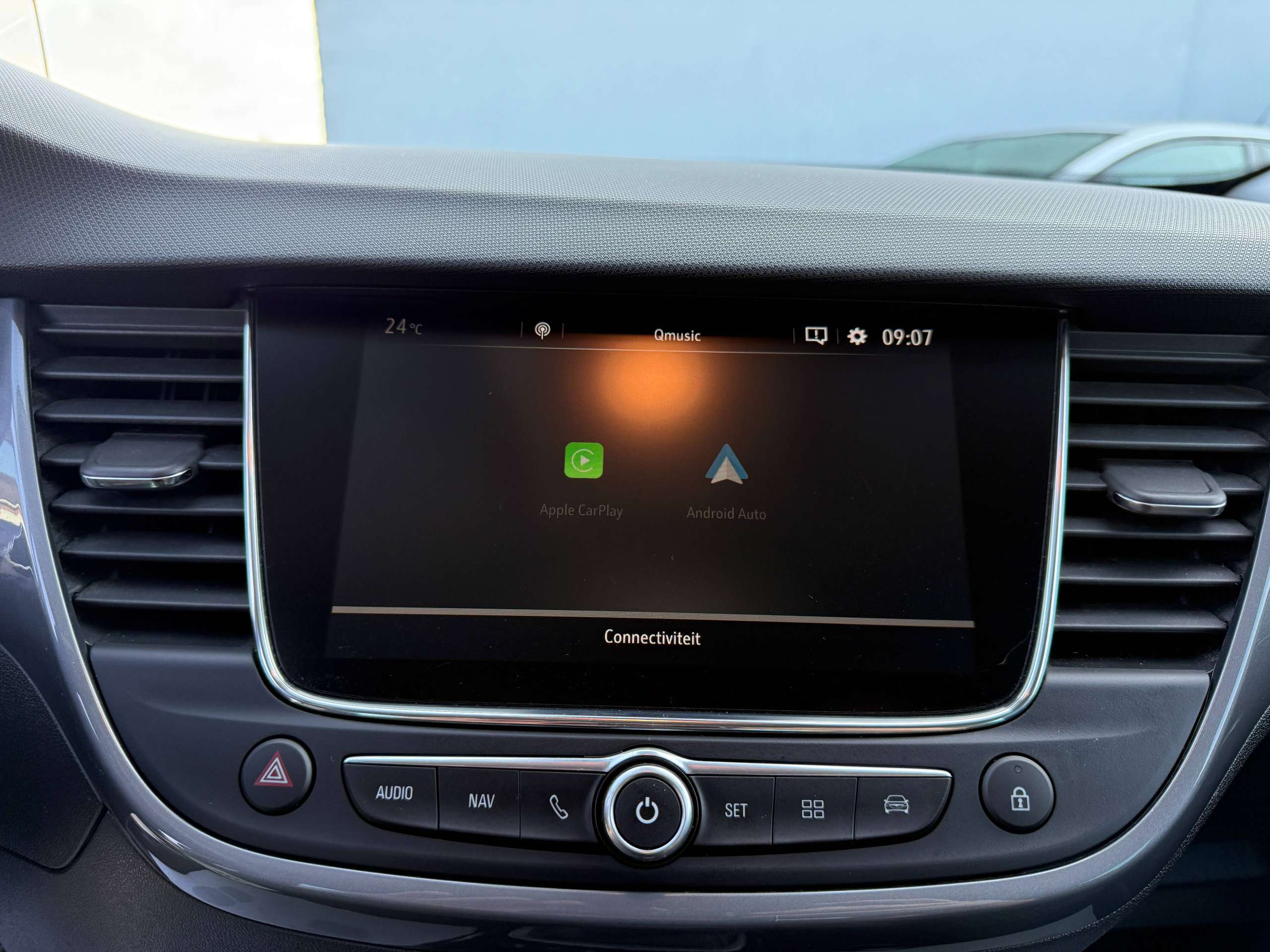 13348820-2315-4d31-ab44-ad2ddf5d143624-opel-crossland-x-1-2i-110pk-navigatie-leder-head-up-camera-carplay-led-alu-carpass.jpg