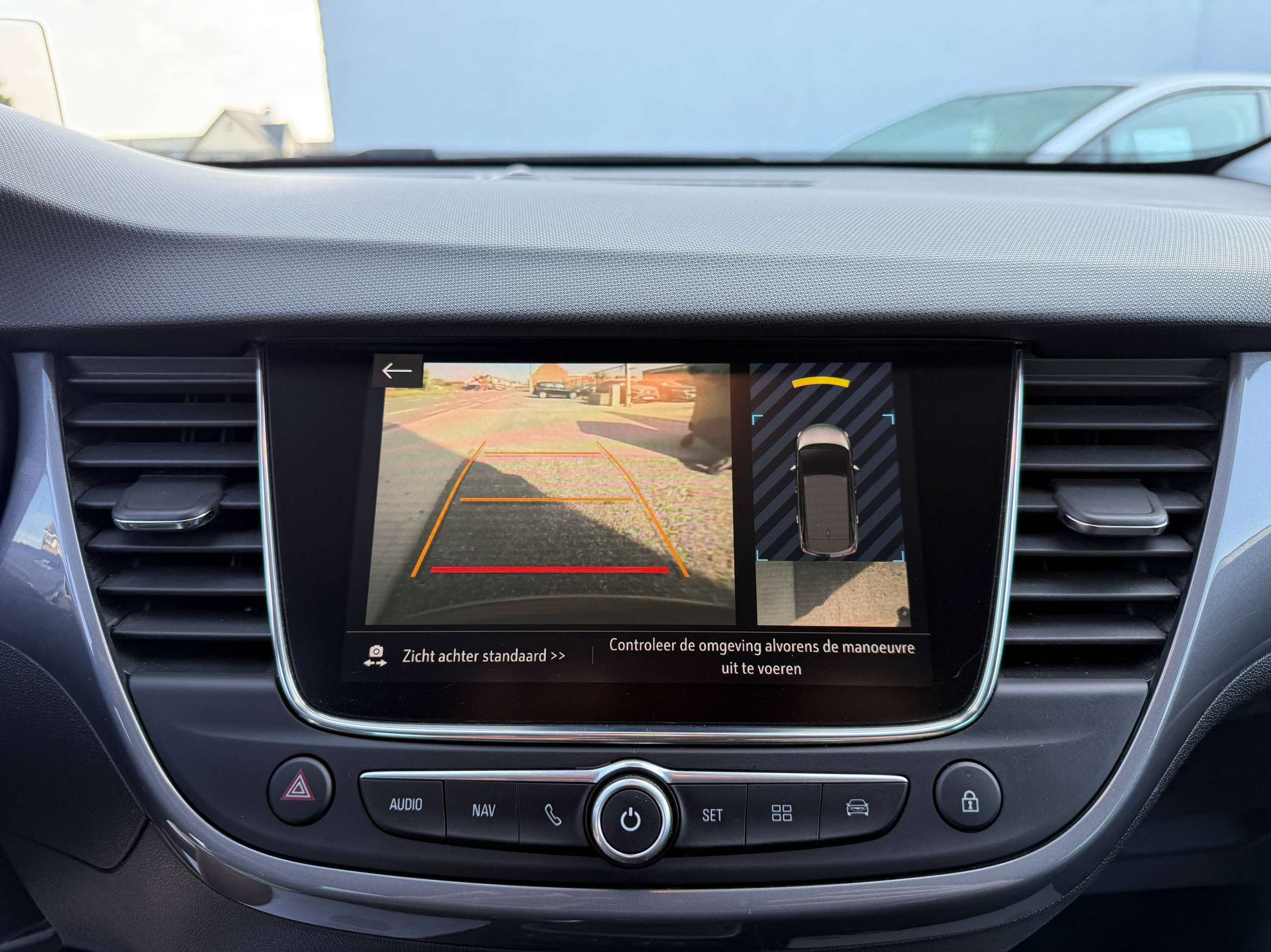 13348820-2315-4d31-ab44-ad2ddf5d143627-opel-crossland-x-1-2i-110pk-navigatie-leder-head-up-camera-carplay-led-alu-carpass.jpg