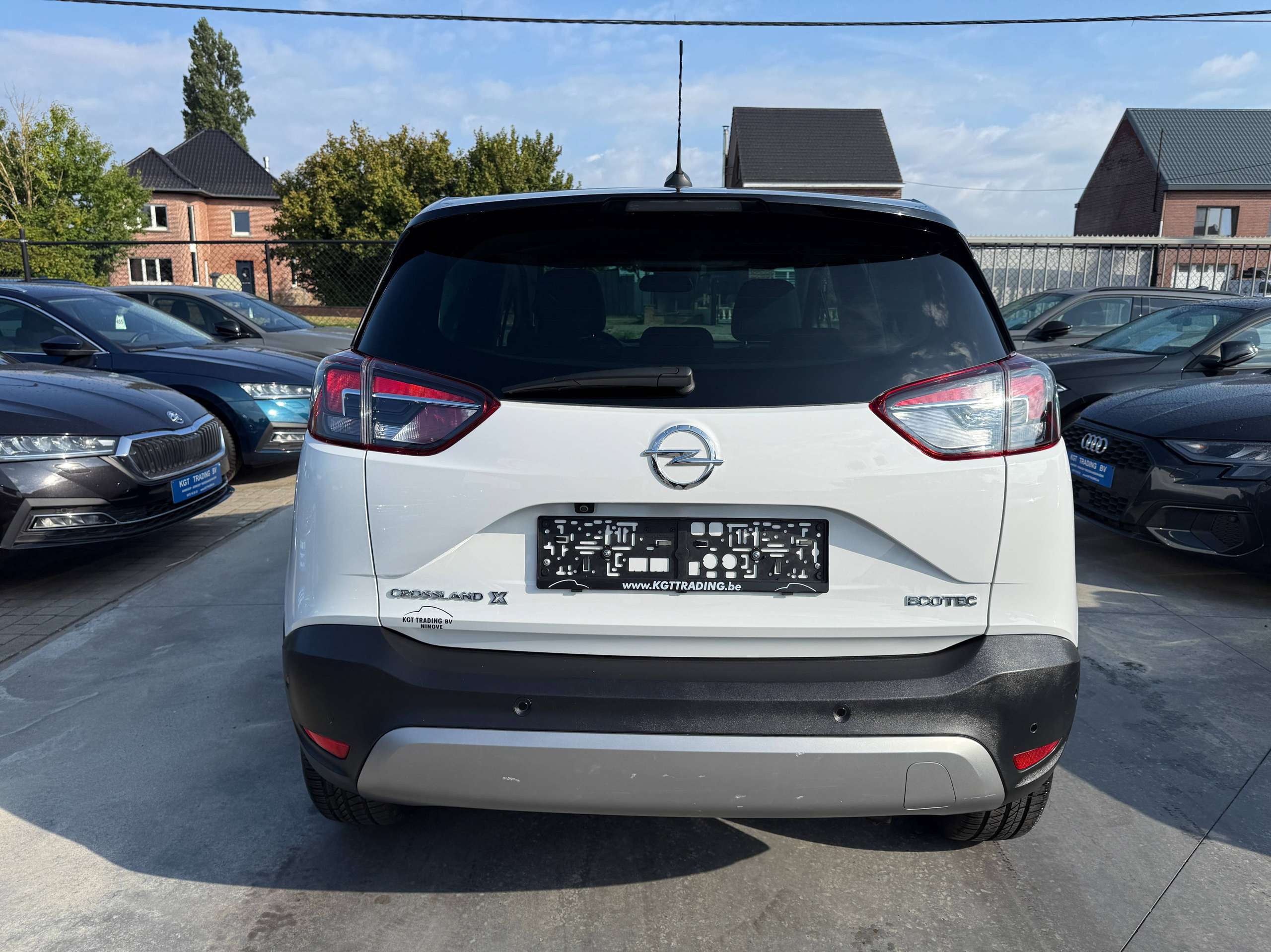 13348820-2315-4d31-ab44-ad2ddf5d14366-opel-crossland-x-1-2i-110pk-navigatie-leder-head-up-camera-carplay-led-alu-carpass.jpg