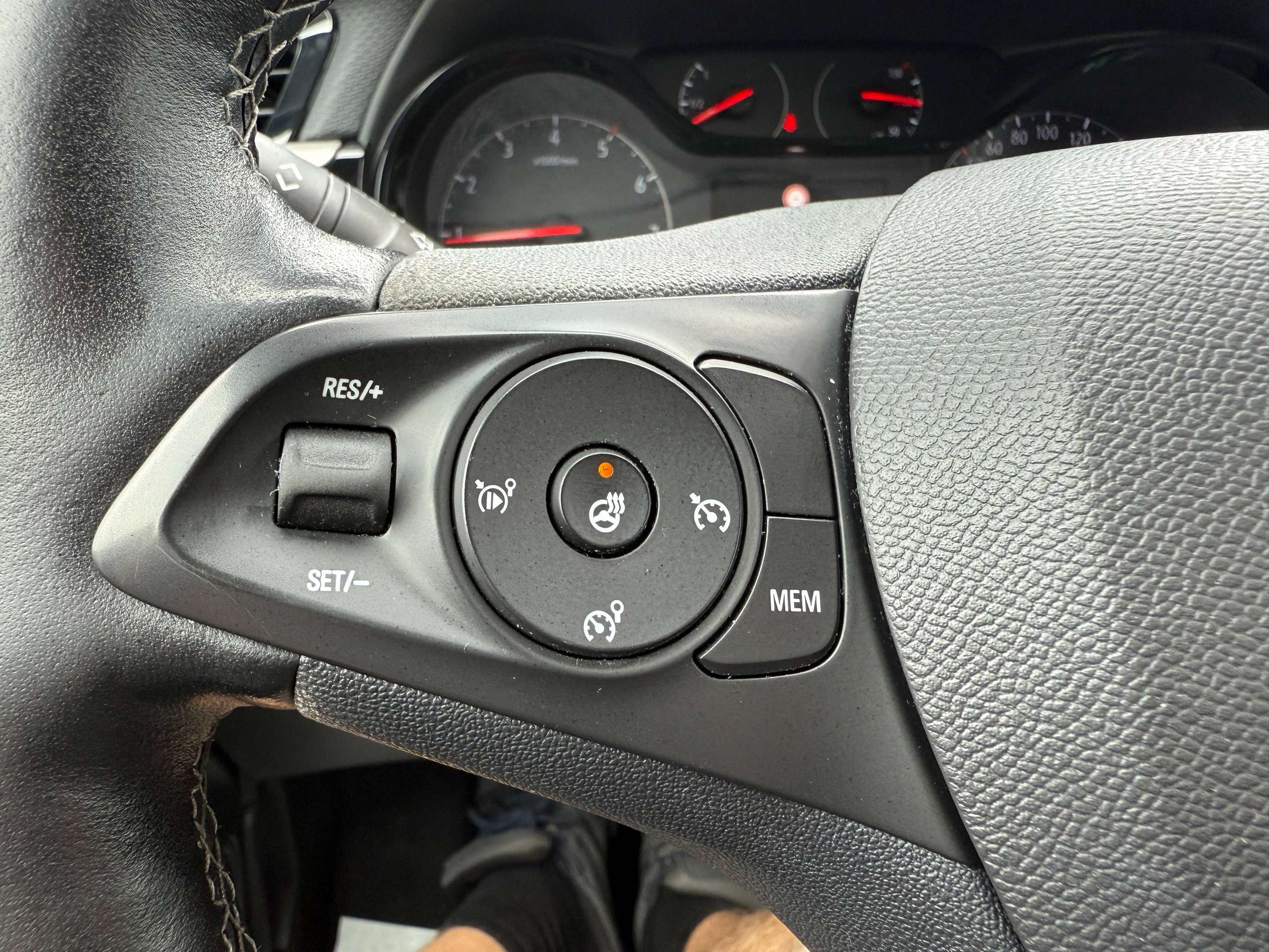 1a580933-11ff-4054-bc70-37eecd2fdd8221-opel-corsa-1-2i-100pk-carplay-zetelverwarming-bluetooth-pdc-alu-led.jpg