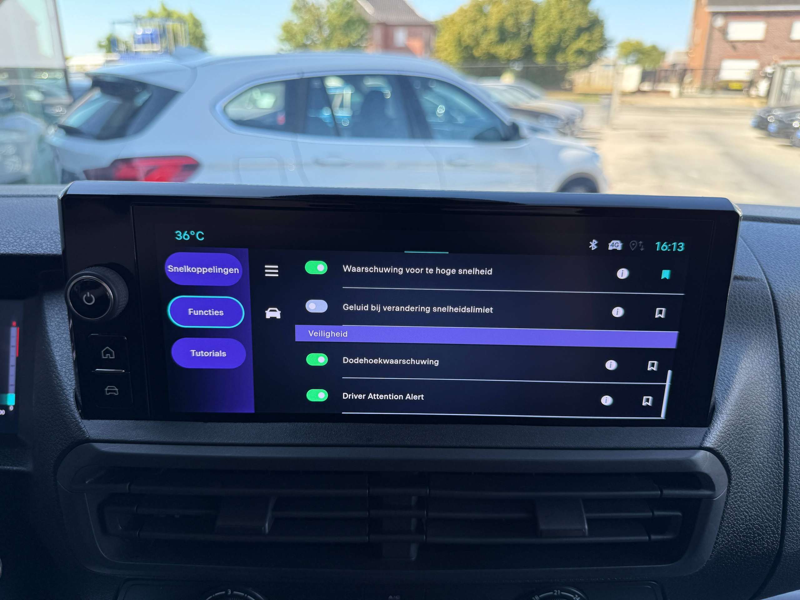 1abfaa28-8bba-4ed1-bfdb-232f8e0cc99a24-fiat-scudo-2-0-bluehdi-l3-automaat-navigatie-3-zit-carplay-pdc-bluetooth.jpg