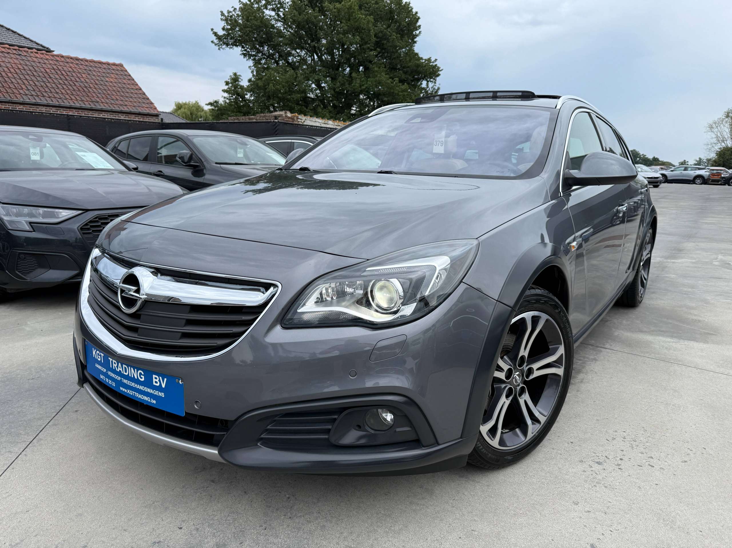 3fbe2751-5638-40d8-92dc-f318c67d4abe1-opel-insignia-tourer-1-6-cdti-136pk-navigatie-leder-opendak-camera-carplay.jpg