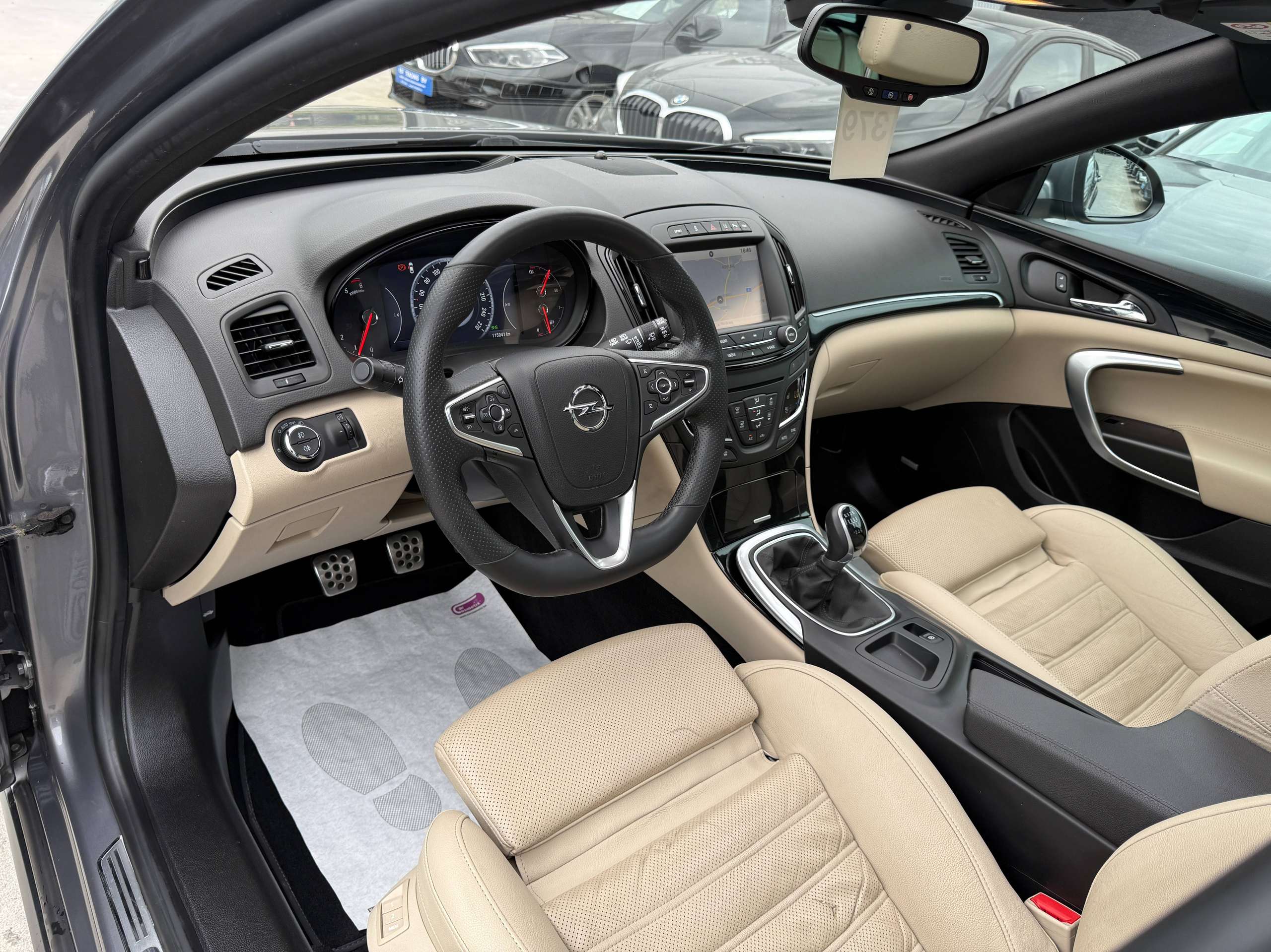 3fbe2751-5638-40d8-92dc-f318c67d4abe13-opel-insignia-tourer-1-6-cdti-136pk-navigatie-leder-opendak-camera-carplay.jpg