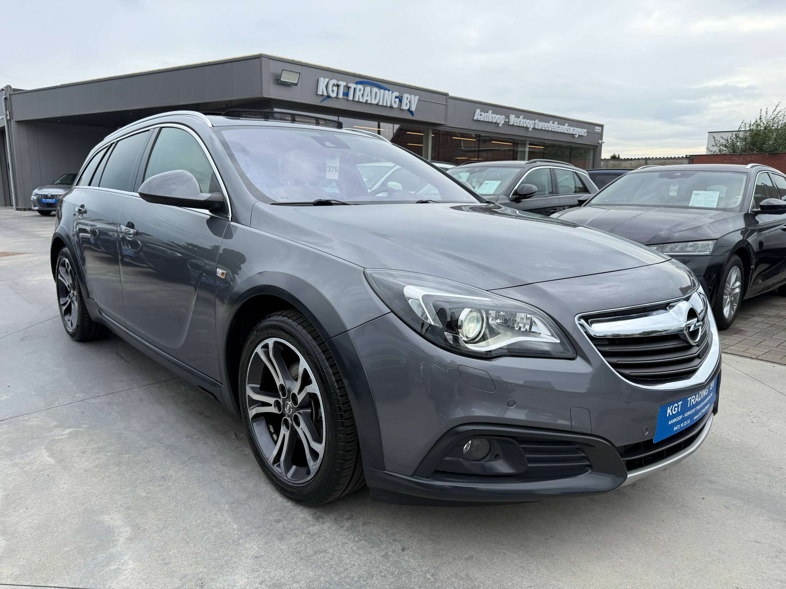 3fbe2751-5638-40d8-92dc-f318c67d4abe3-opel-insignia-tourer-1-6-cdti-136pk-navigatie-leder-opendak-camera-carplay.jpg