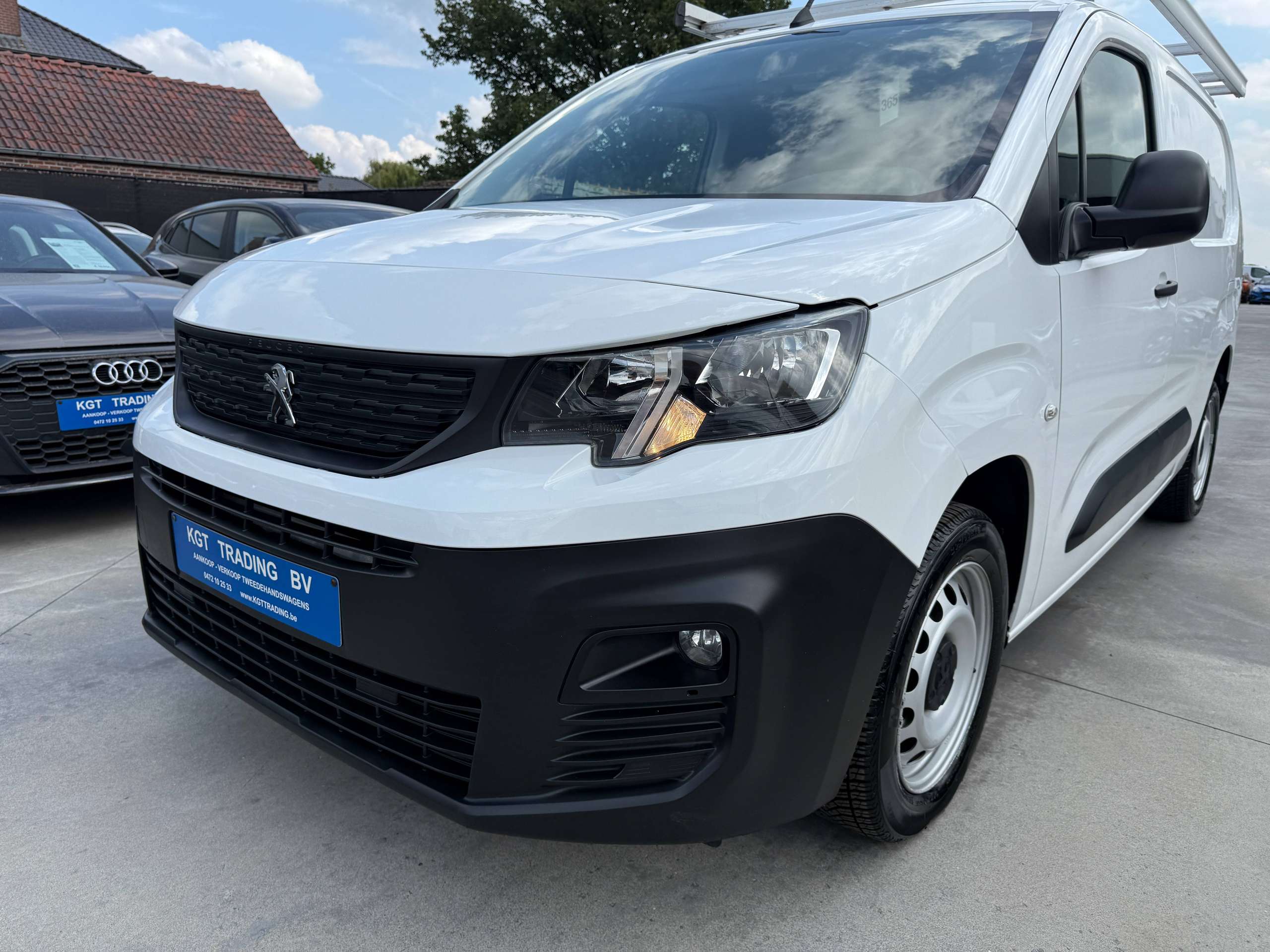 470afcfc-4332-4bed-9037-b1e336ba0f6710-peugeot-partner-1-6-bluehdi-l2-100pk-dak-rek-bluetooth-parkeersensoren-airco.jpg