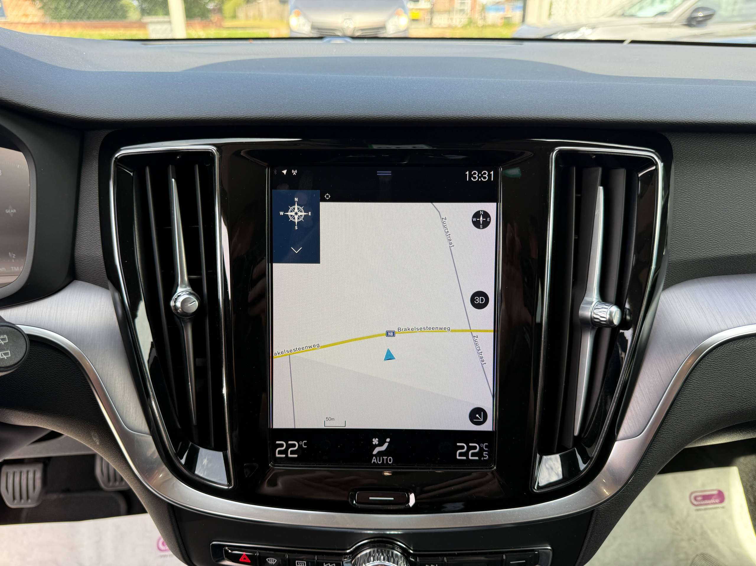 519e1055-1c6d-4a97-8d48-5d77d37a2a5920-volvo-v60-2-0-d3-150pk-navigatie-leder-full-led-carplay-camera-bluetooth-pdc.jpg