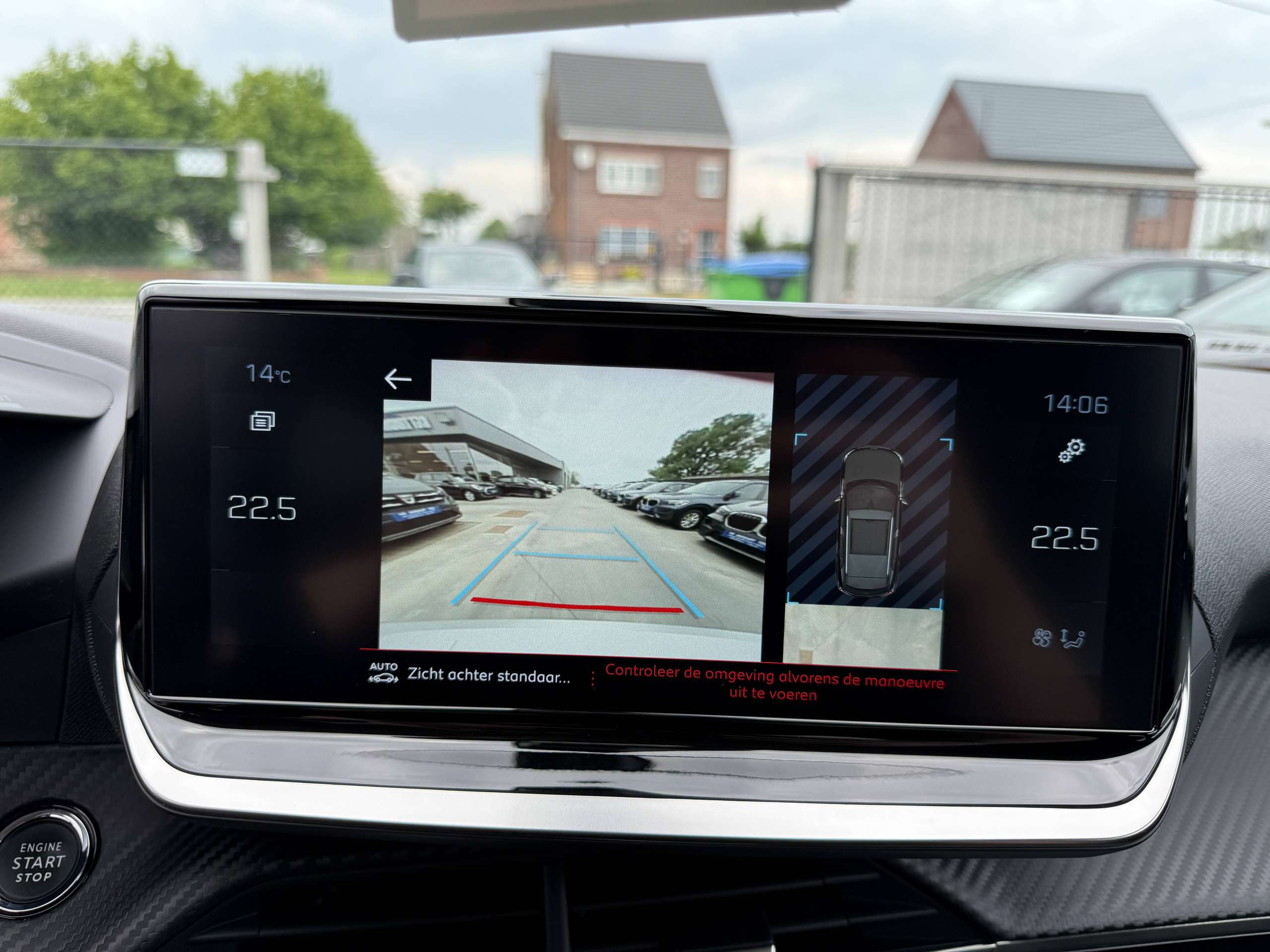 52e8ccf1-0fd1-4a06-8a8d-a48b644202ee20-peugeot-2008-1-2i-full-led-camera-leder-navigatie-virtual-carplay.jpg