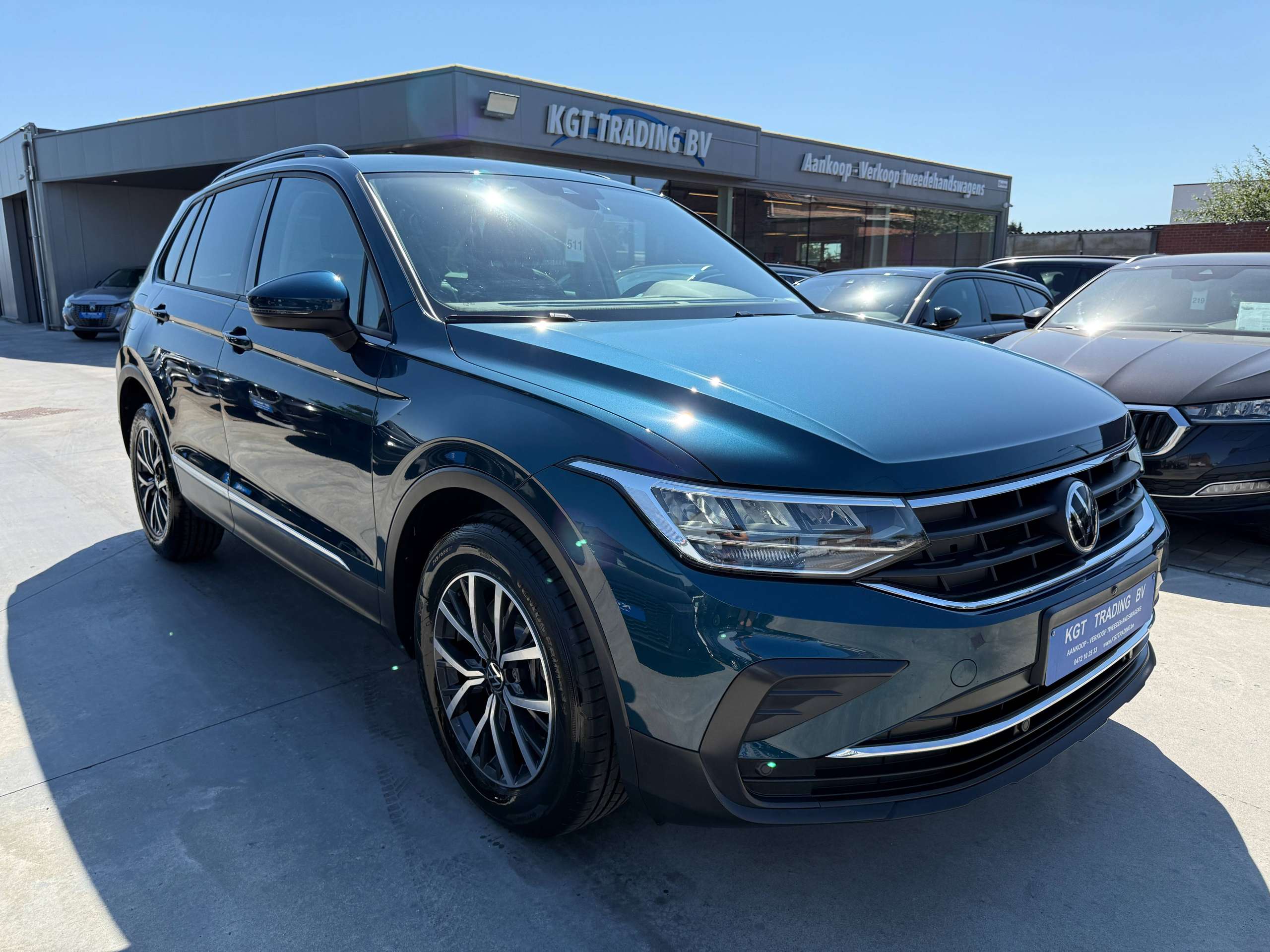 564f47de-299f-48ef-8c06-172e04f8db743-volkswagen-tiguan-1-4i-e-hybrid-automaat-navigatie-full-led-zwart-leder-360-camera-carplay.jpg