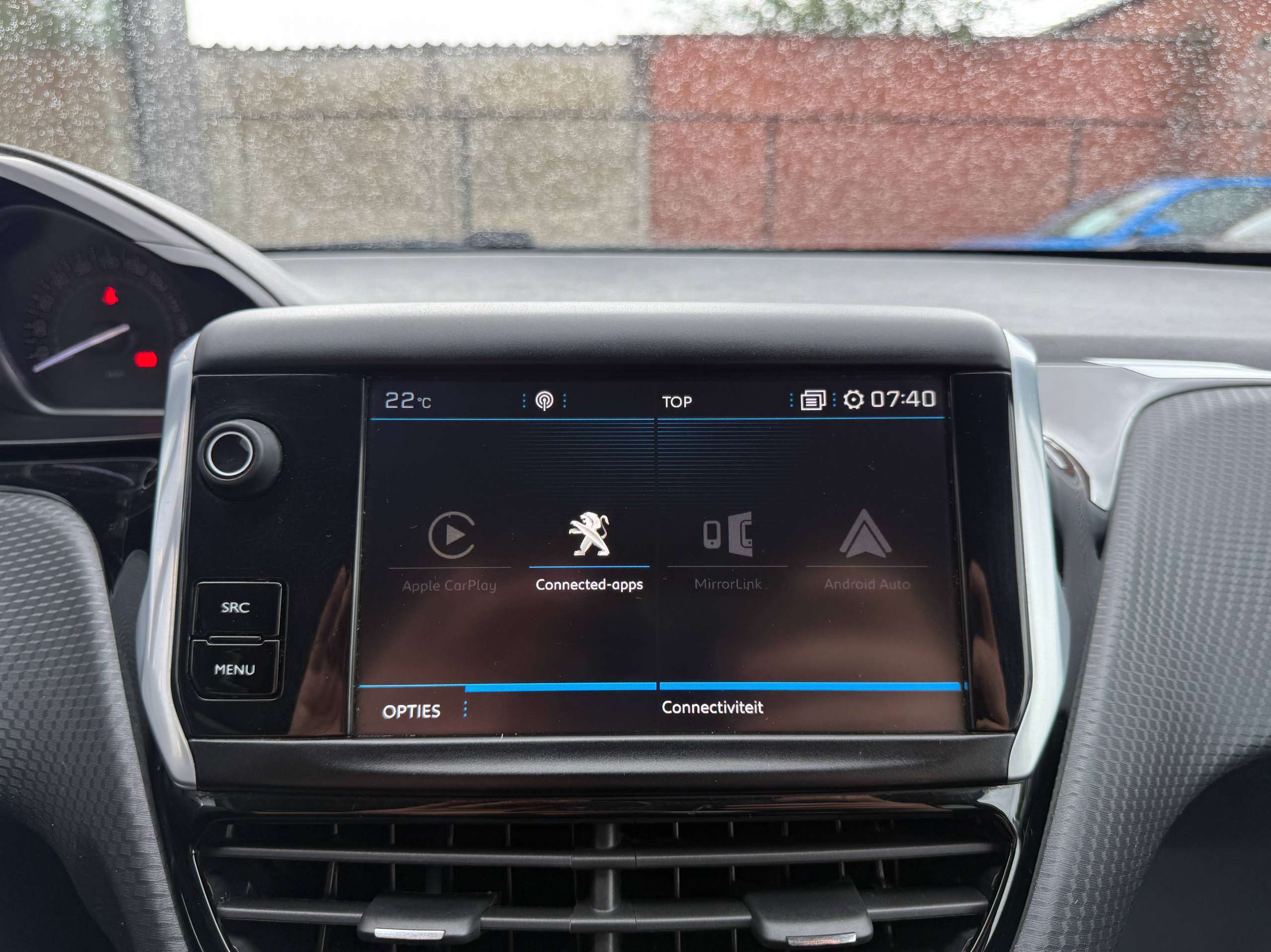 57eb5c81-d206-4366-8a10-c29a1b063f2021-peugeot-208-1-2i-5-deurs-navigatie-carplay-led-parkeersensoren-airco-alu-bluetooth.jpg