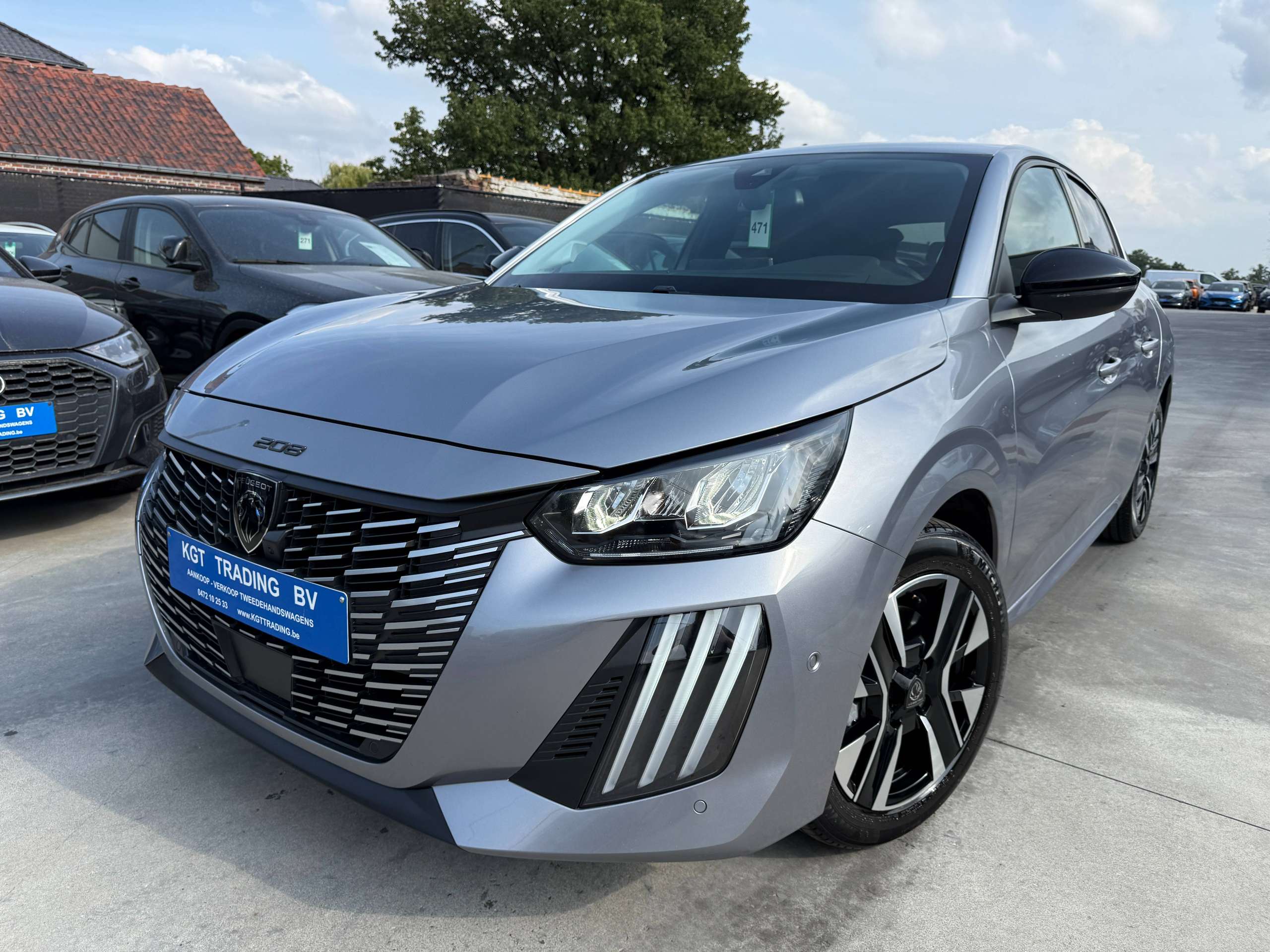 656492aa-7f54-4733-85e9-fd3a821153691-peugeot-208-1-2i-turbo-360-camera-dode-hoek-navigatie-leder-full-led-carplay.jpg
