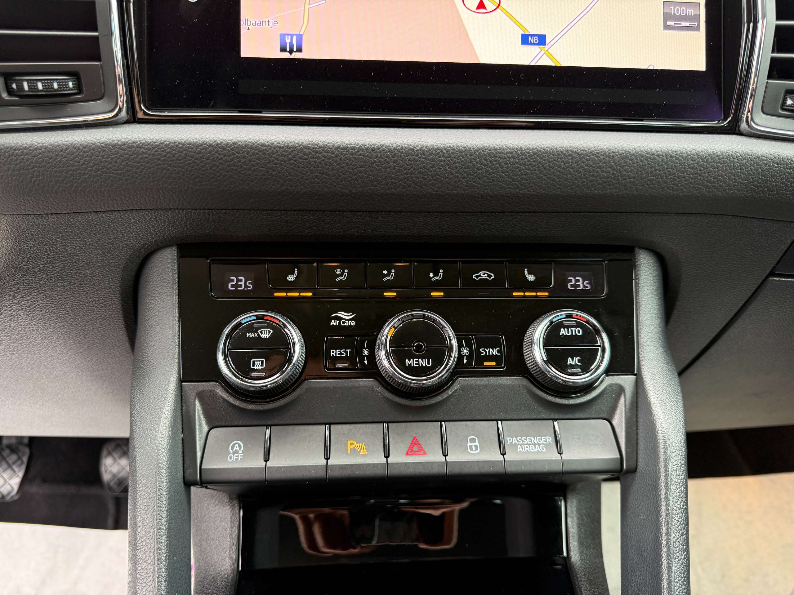 696c9925-aef3-4831-bf7f-8e686c03168721-skoda-kodiaq-1-4-tsi-4x4-navi-leder-camera-xenon-carplay-led.jpg