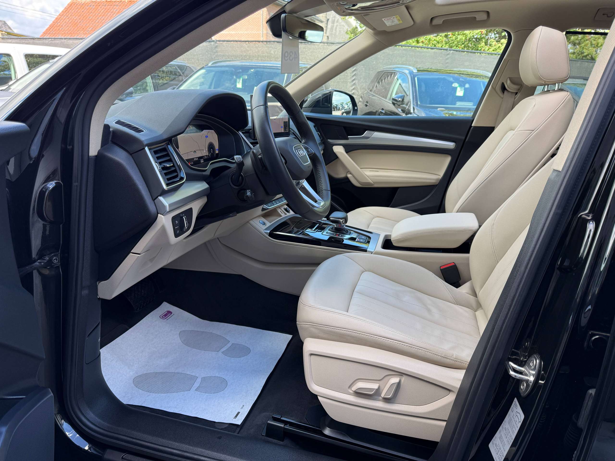 75839e80-b249-4c7c-8ee5-c8af55806ae612-audi-q5-phev-50-tfsie-quattro-navigatie-pano-dak-leder-camera-full-led-virtual.jpg