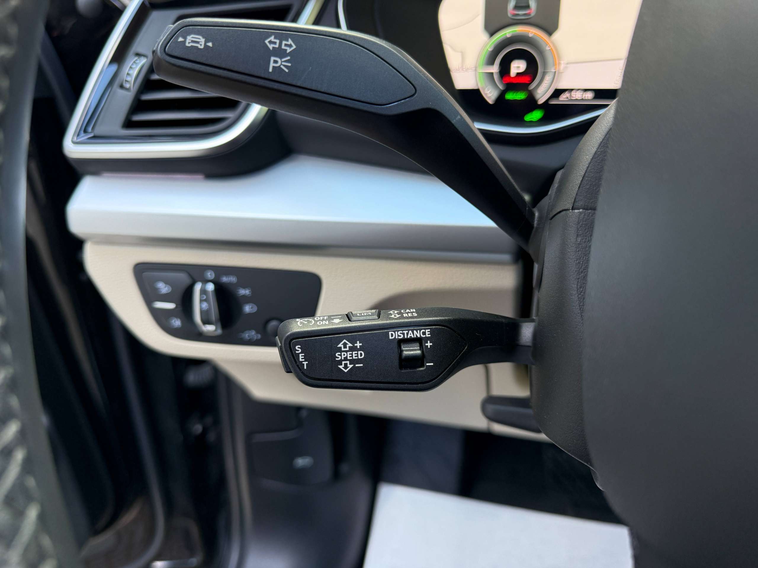 75839e80-b249-4c7c-8ee5-c8af55806ae620-audi-q5-phev-50-tfsie-quattro-navigatie-pano-dak-leder-camera-full-led-virtual.jpg