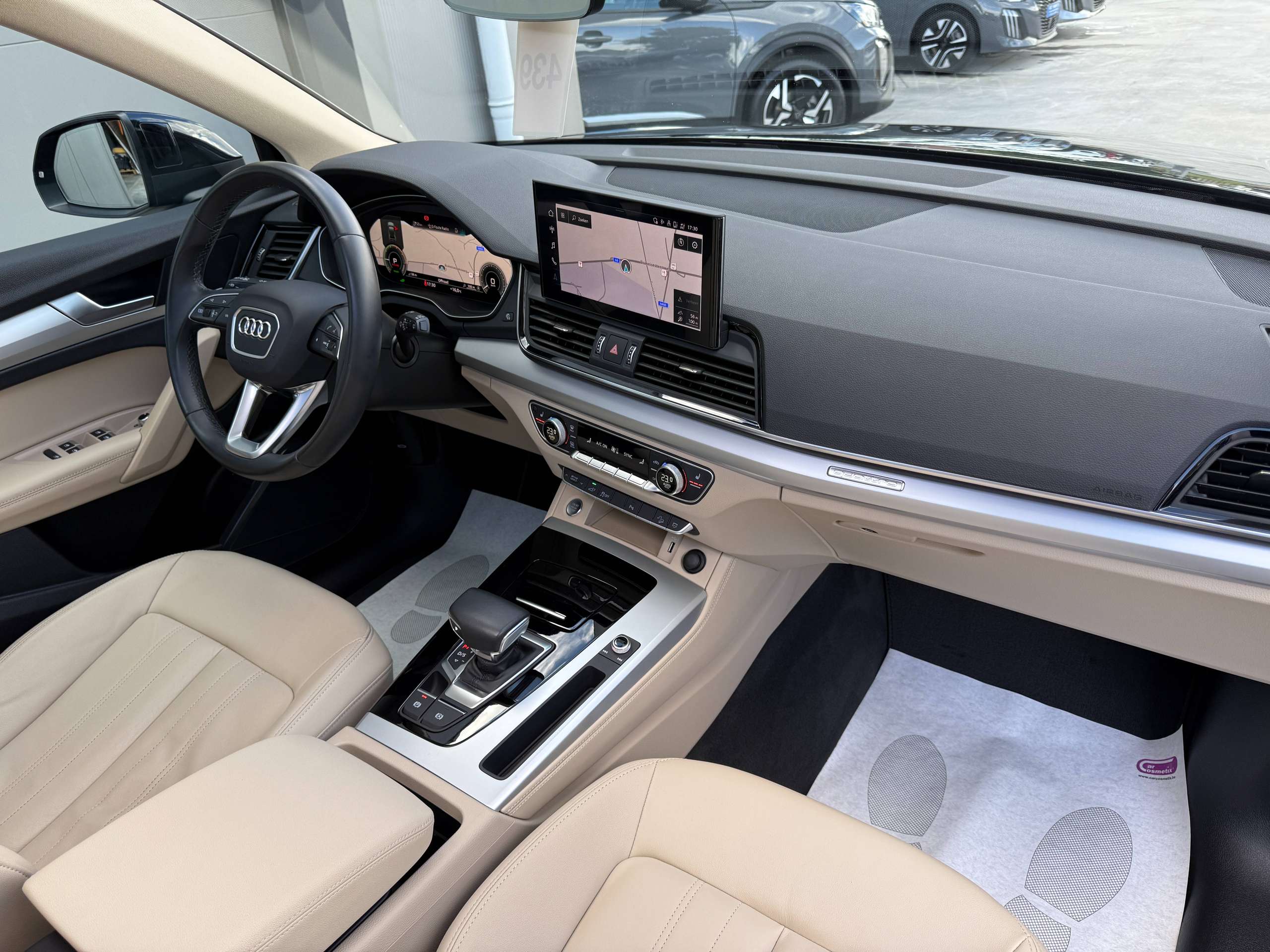 75839e80-b249-4c7c-8ee5-c8af55806ae633-audi-q5-phev-50-tfsie-quattro-navigatie-pano-dak-leder-camera-full-led-virtual.jpg
