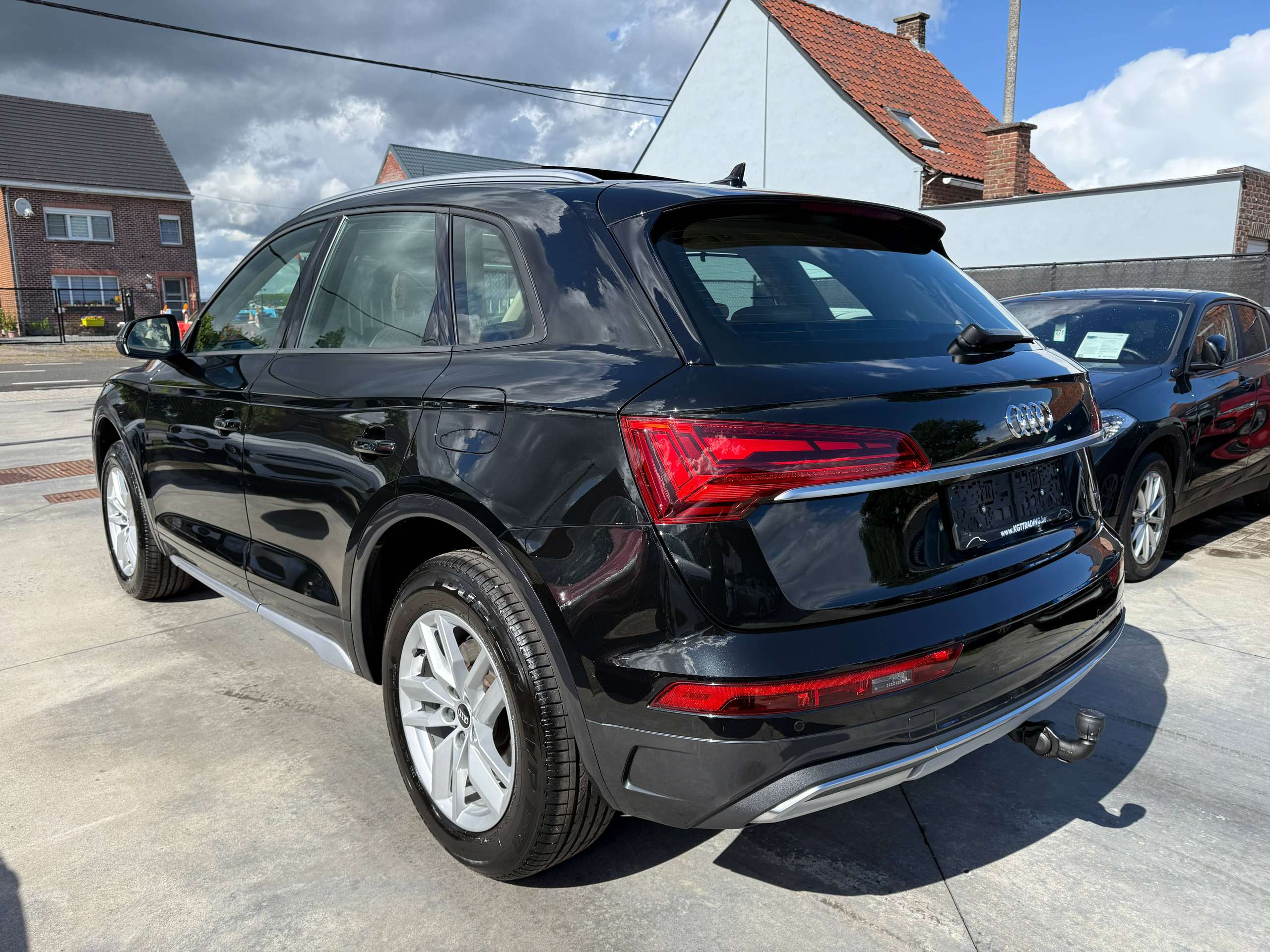 75839e80-b249-4c7c-8ee5-c8af55806ae67-audi-q5-phev-50-tfsie-quattro-navigatie-pano-dak-leder-camera-full-led-virtual.jpg