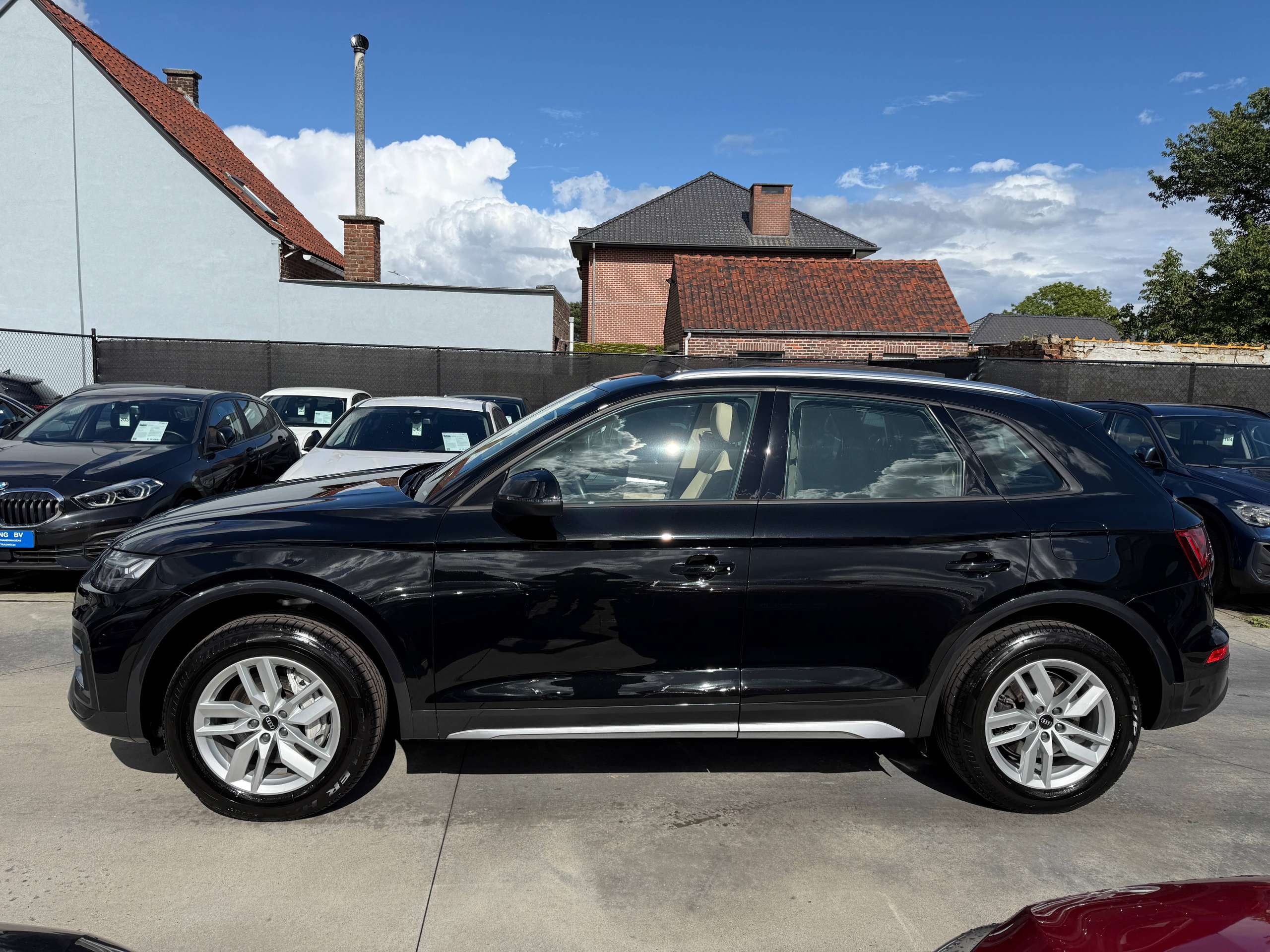 75839e80-b249-4c7c-8ee5-c8af55806ae68-audi-q5-phev-50-tfsie-quattro-navigatie-pano-dak-leder-camera-full-led-virtual.jpg