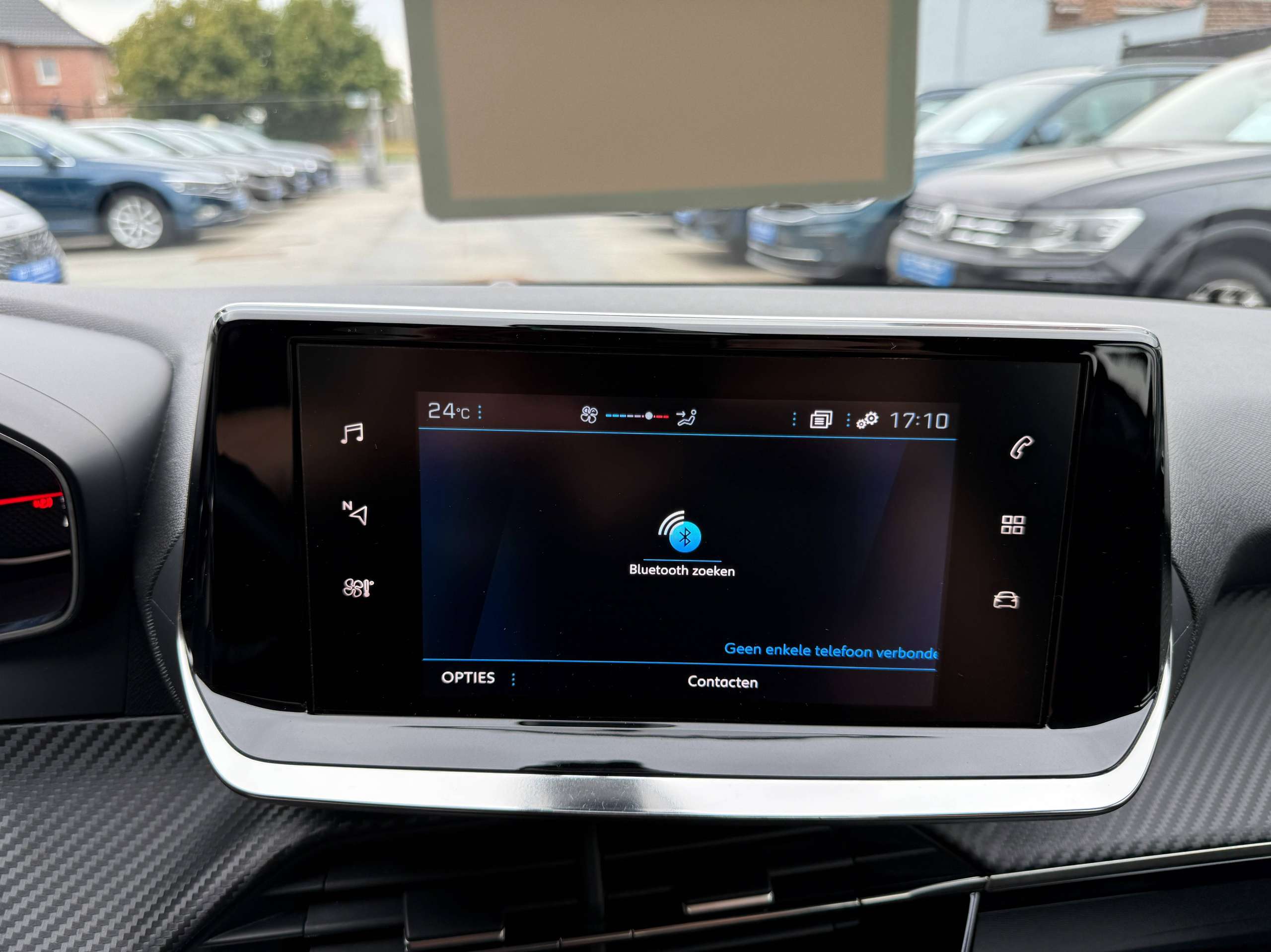 76207594-ba17-485d-ad61-5c06d934155524-peugeot-208-1-2i-full-led-navigatie-carplay-bluetooth-pdc-airco.jpg